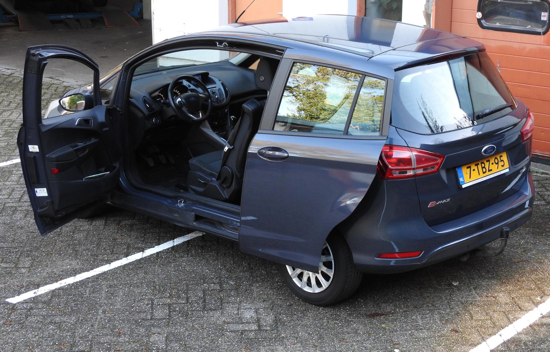 Foto van Ford B-max