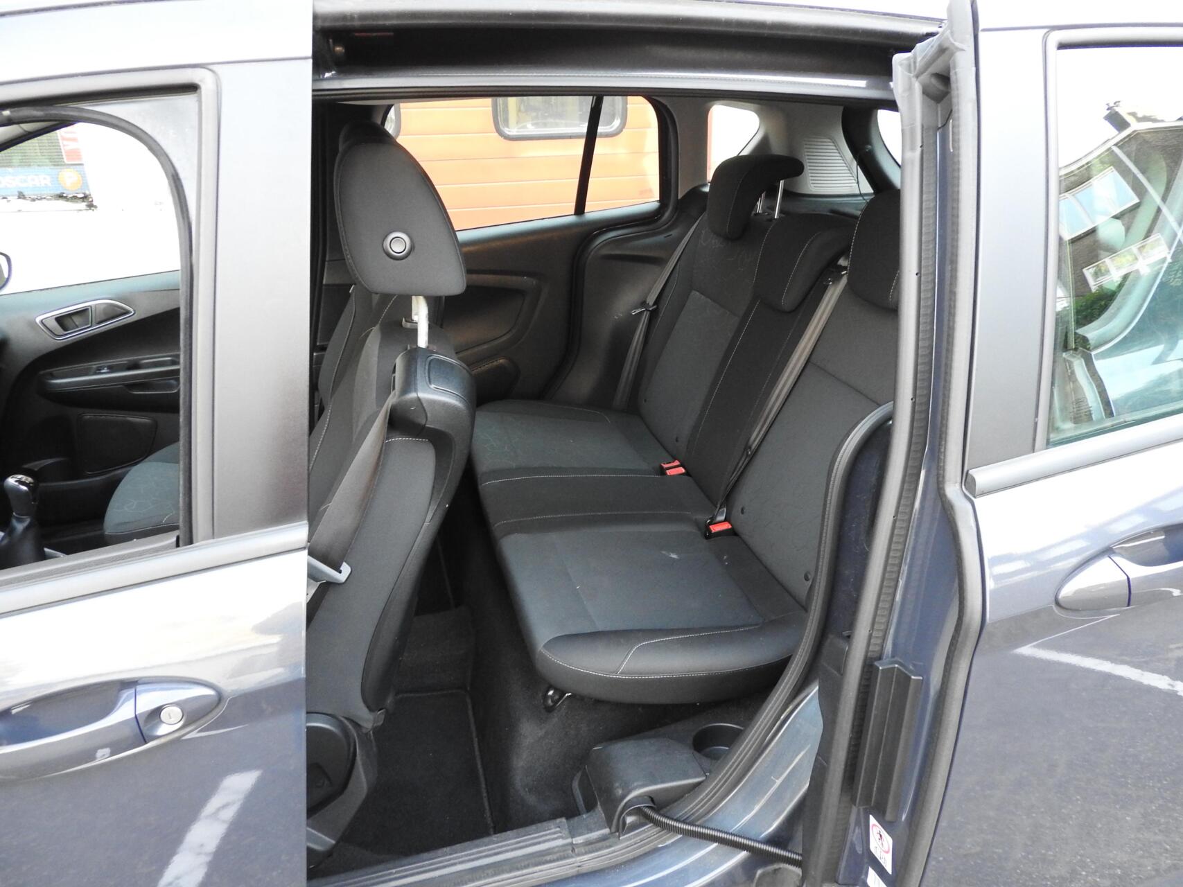 Foto van Ford B-max