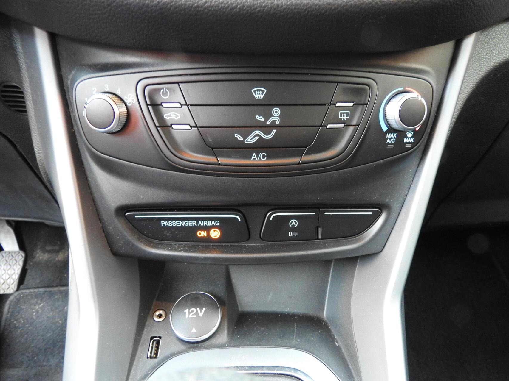 Foto van Ford B-max
