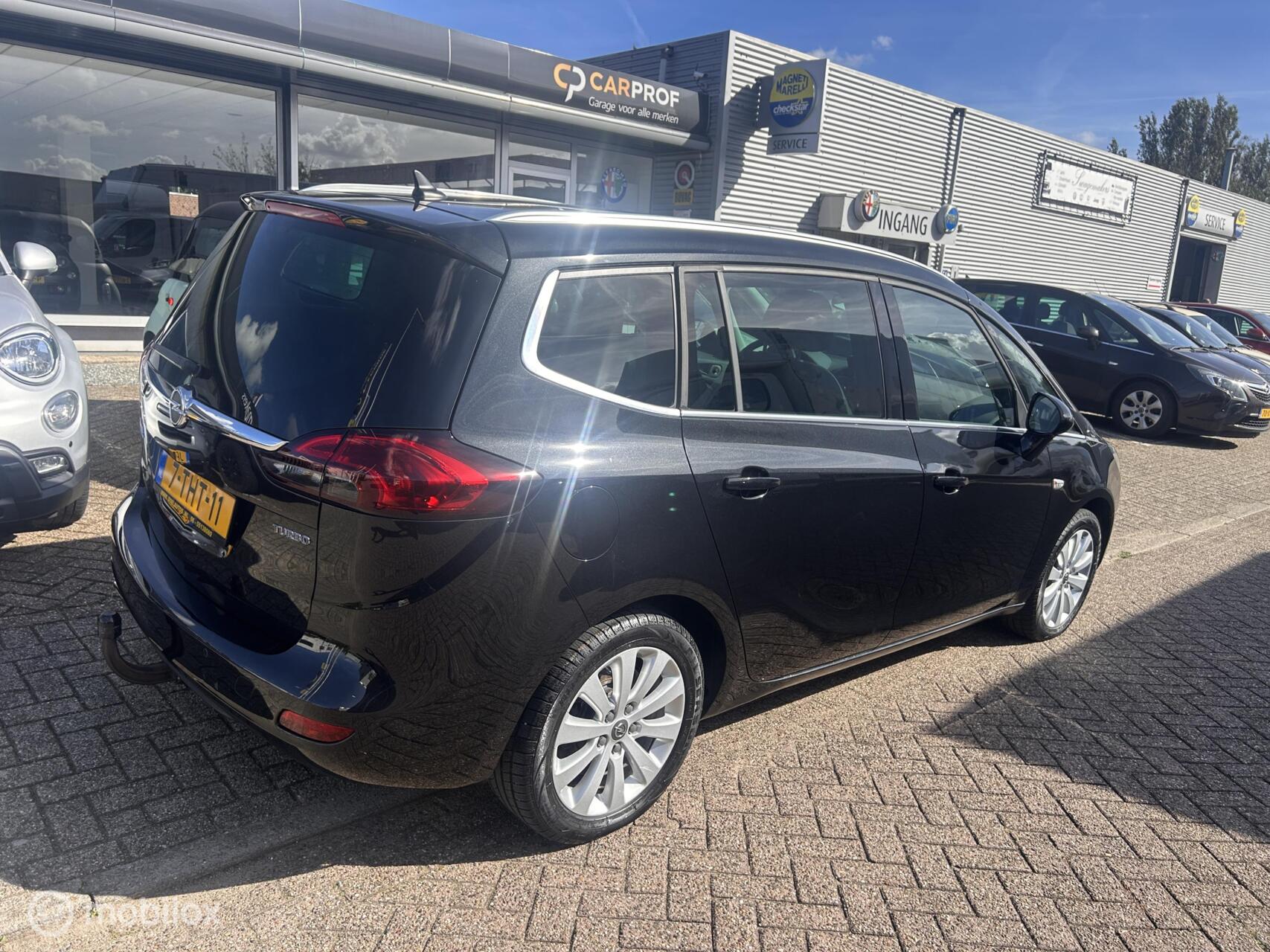 Foto van Opel Zafira Tourer