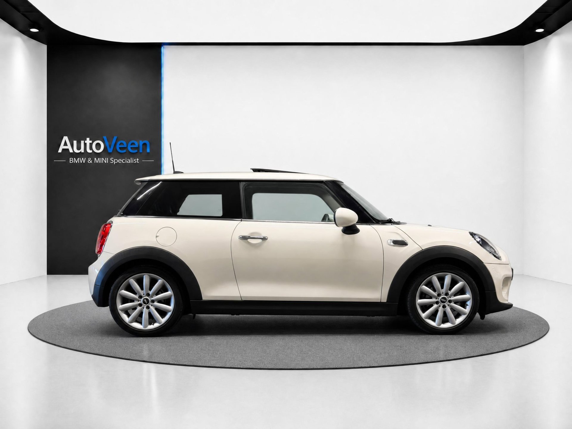 Foto van Mini One