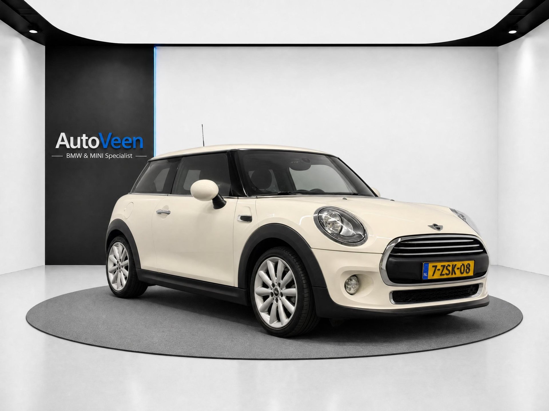 Foto van Mini One