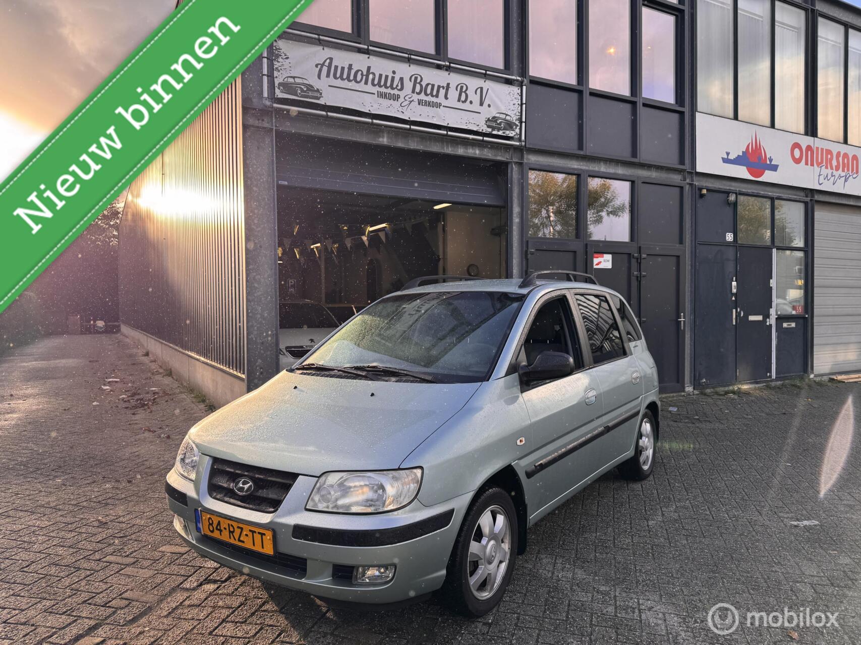 Hyundai Matrix 1.6i Active Cool Airco! Trekhaak! APK! NAP Rapport! 2005 - voorkant