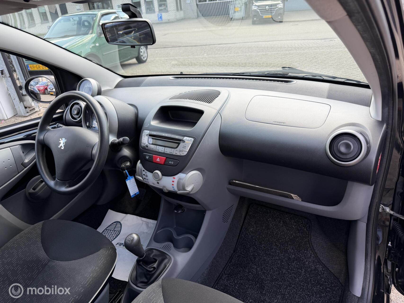 Foto van Peugeot Peugeot 107
