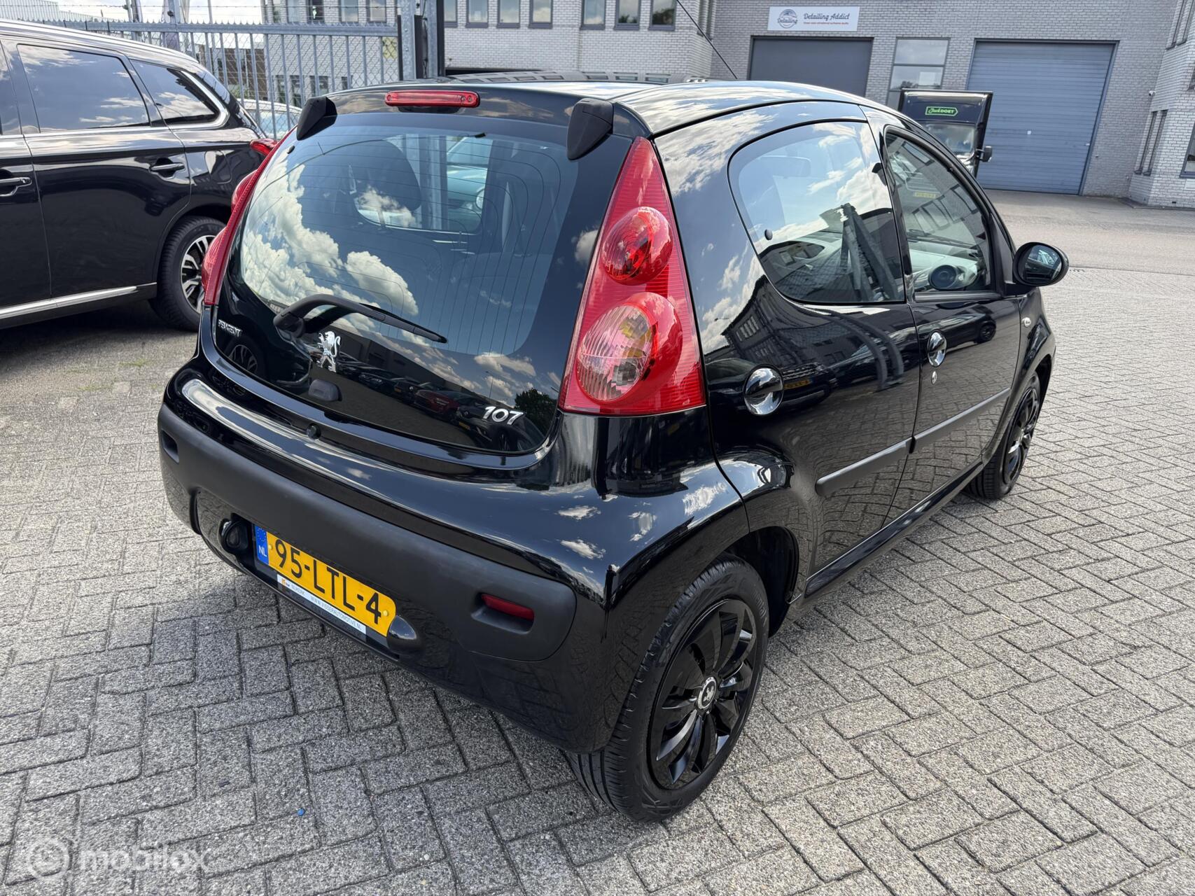 Foto van Peugeot Peugeot 107