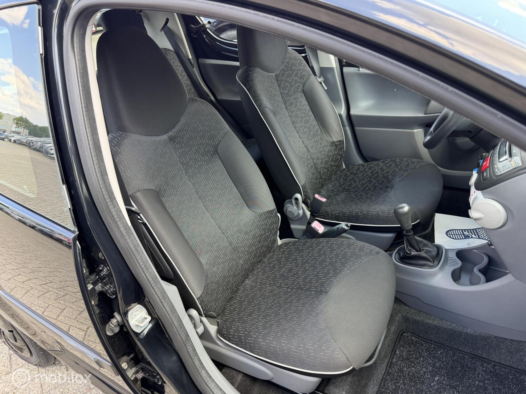 Foto van Peugeot Peugeot 107