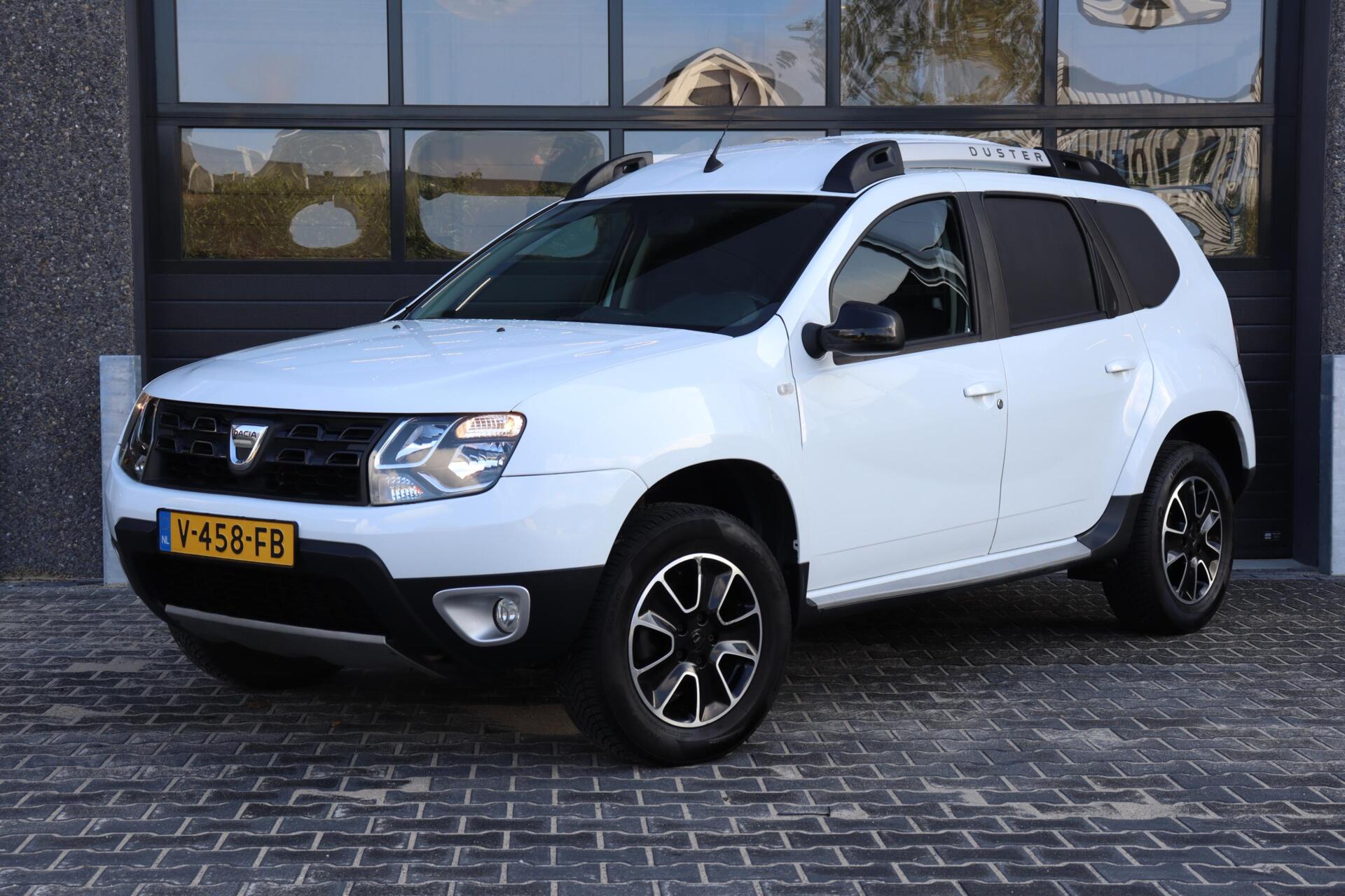 Dacia Duster 1.5 dCi l AIRCO l NAVI l CAMERA l TREKHAAK l CRUISE CONTROL 2017 - voorkant
