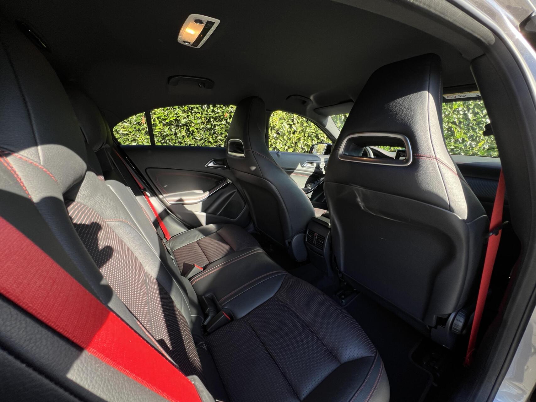 Foto van Mercedes-Benz A 250