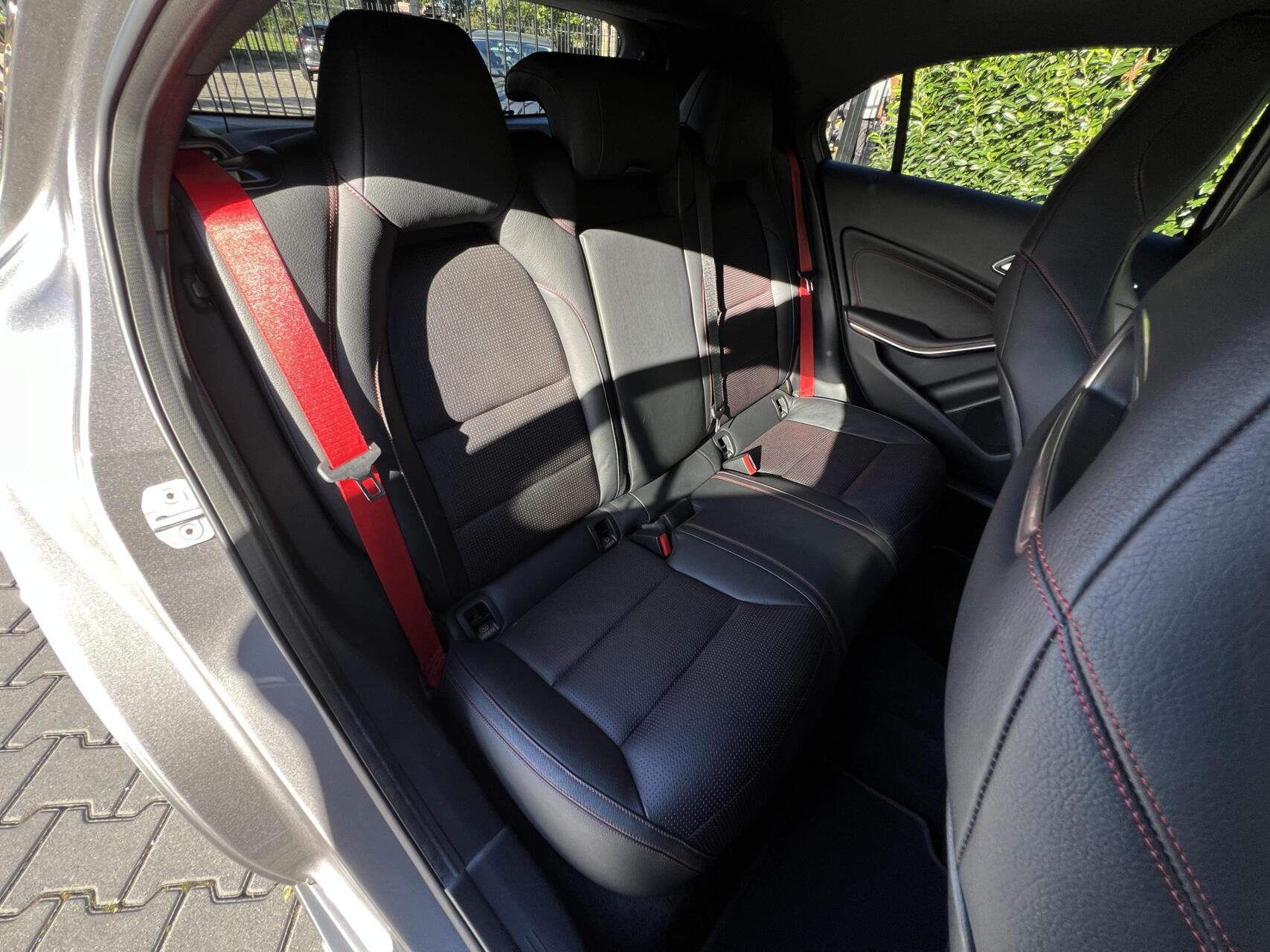 Foto van Mercedes-Benz A 250