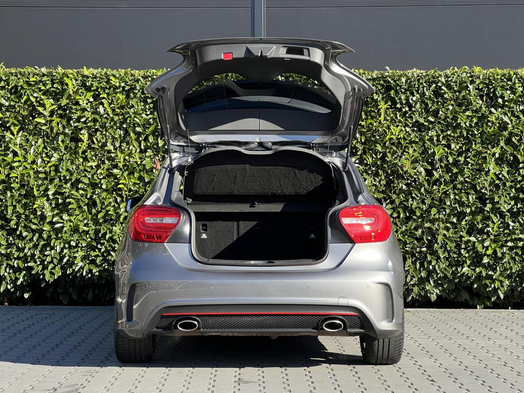 Foto van Mercedes-Benz A 250