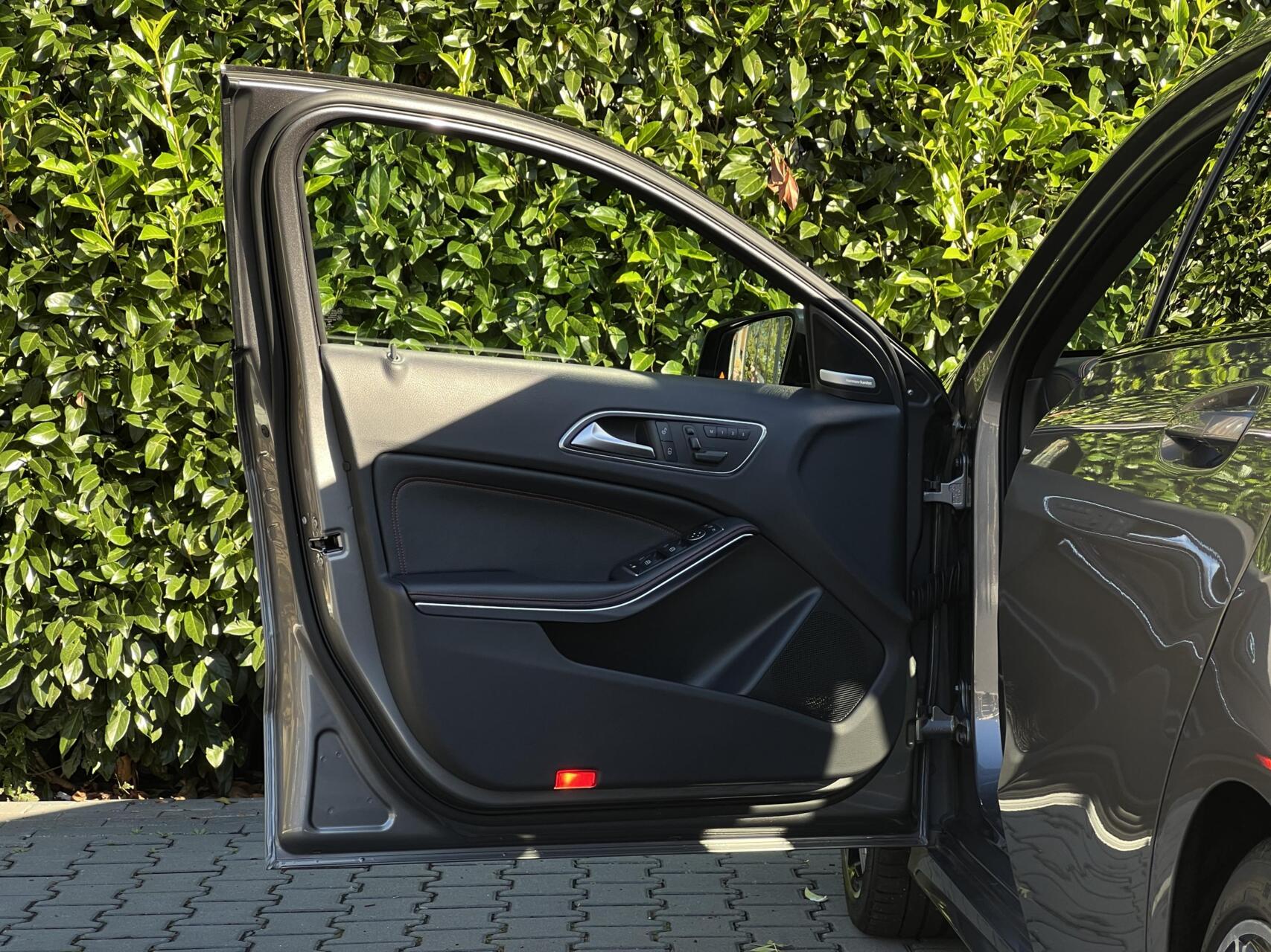 Foto van Mercedes-Benz A 250