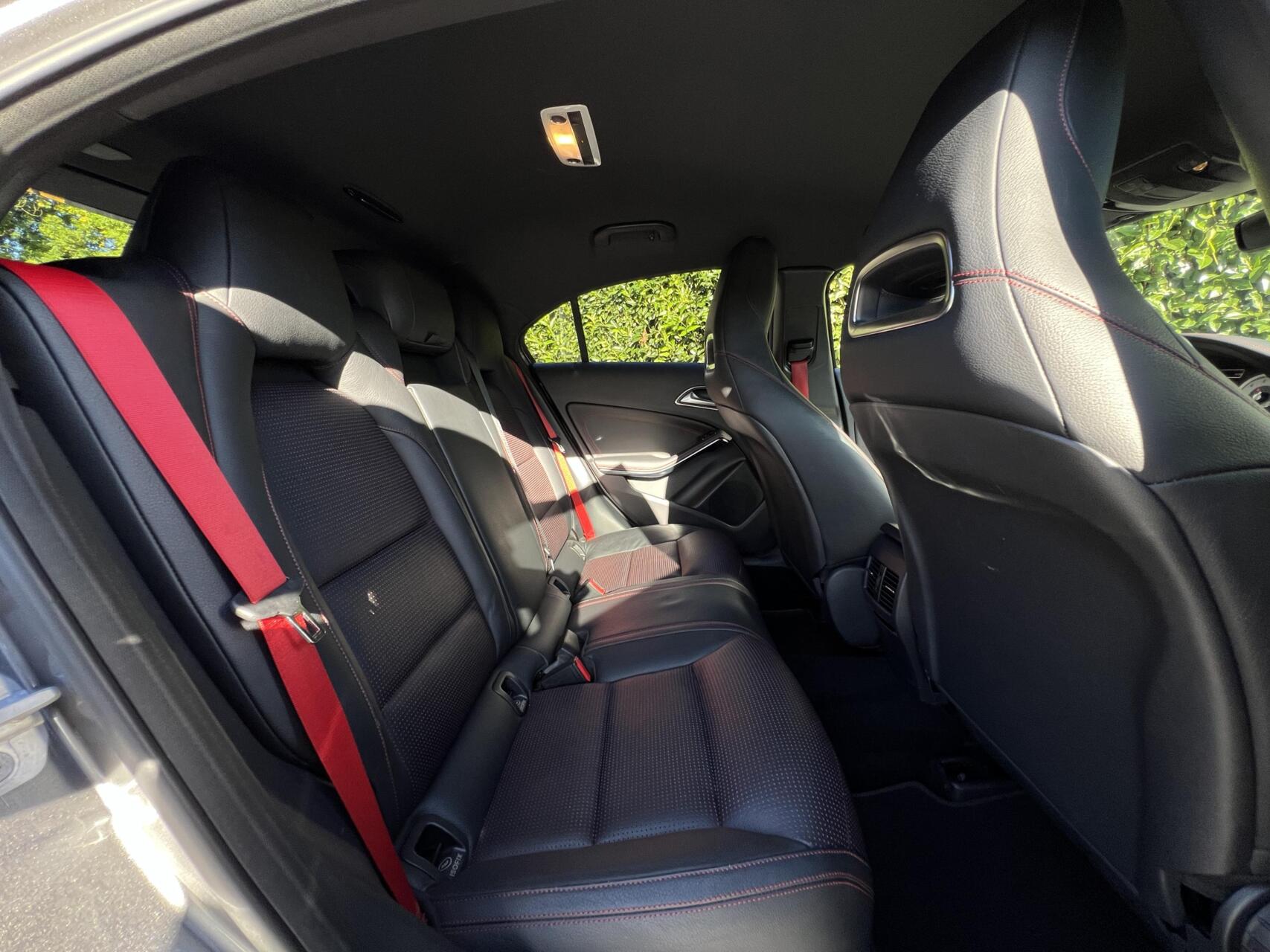 Foto van Mercedes-Benz A 250