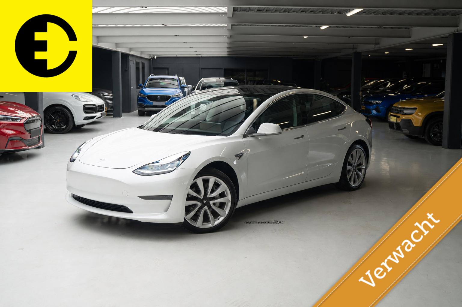 Tesla Model 3 Long Range AWD 75 kWh | Trekhaak | Pano | Leder 2019 - voorkant