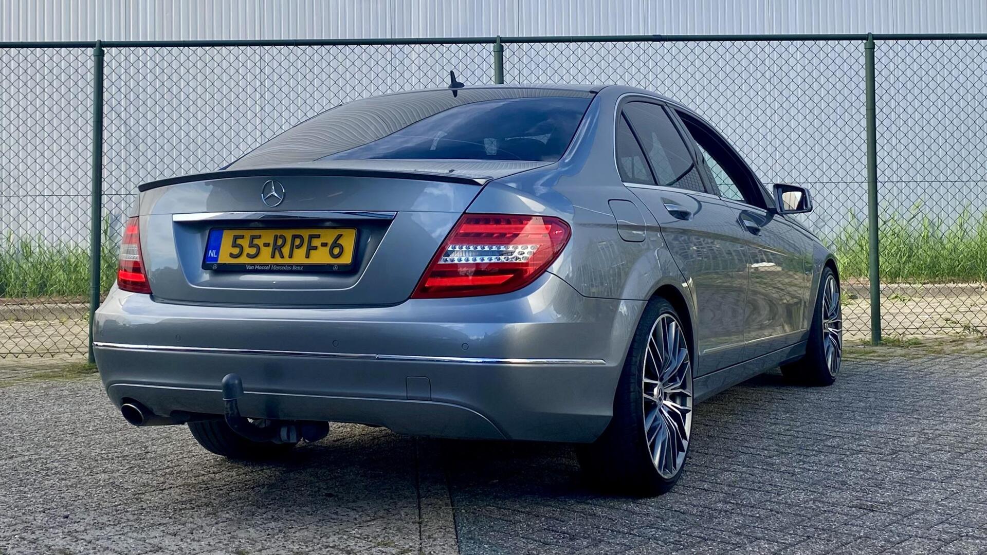 Foto van Mercedes-Benz C 180