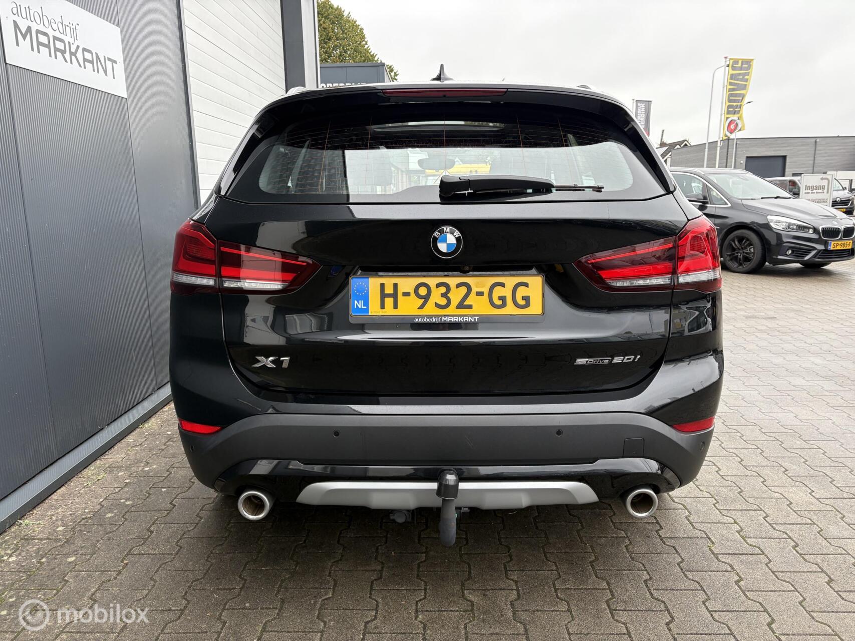 Foto van BMW X1 Sdrive20i
