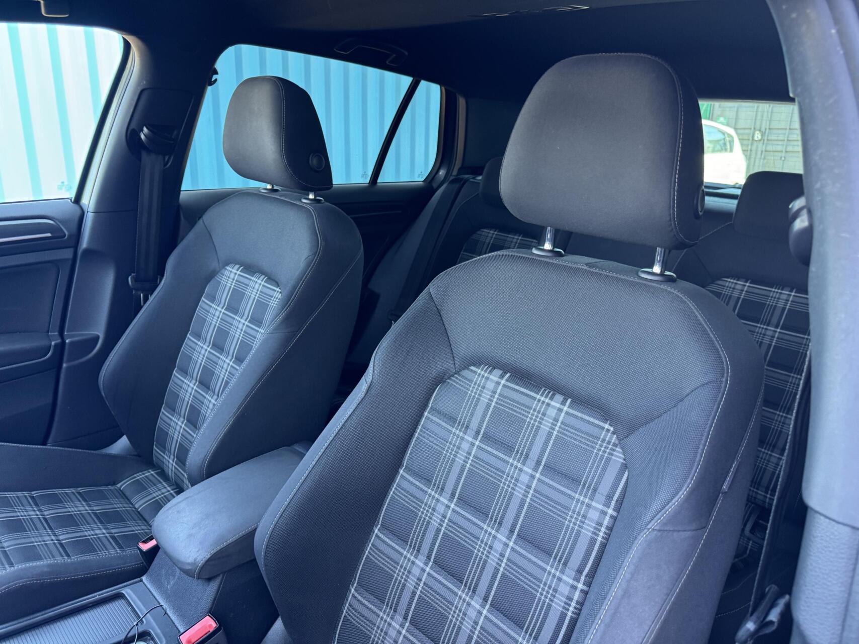 Foto van Volkswagen Golf