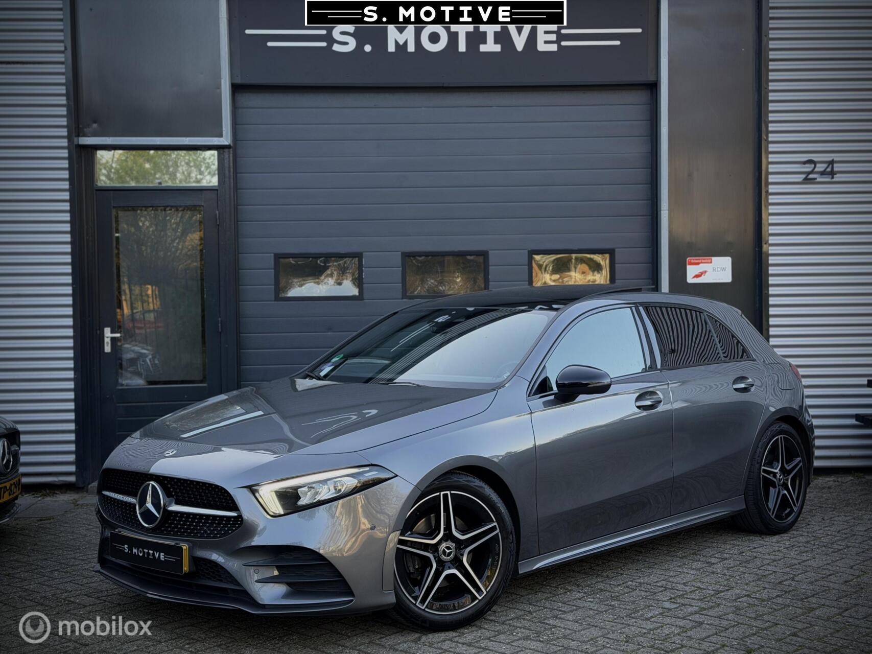 Mercedes-Benz A-klasse 180 Business Solution AMG 2020 - voorkant