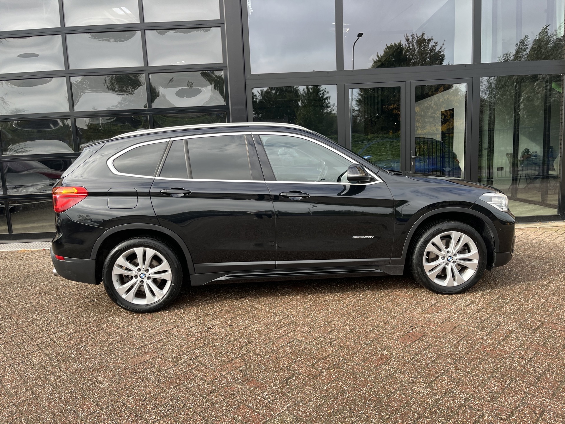 Foto van BMW X1 Sdrive20i