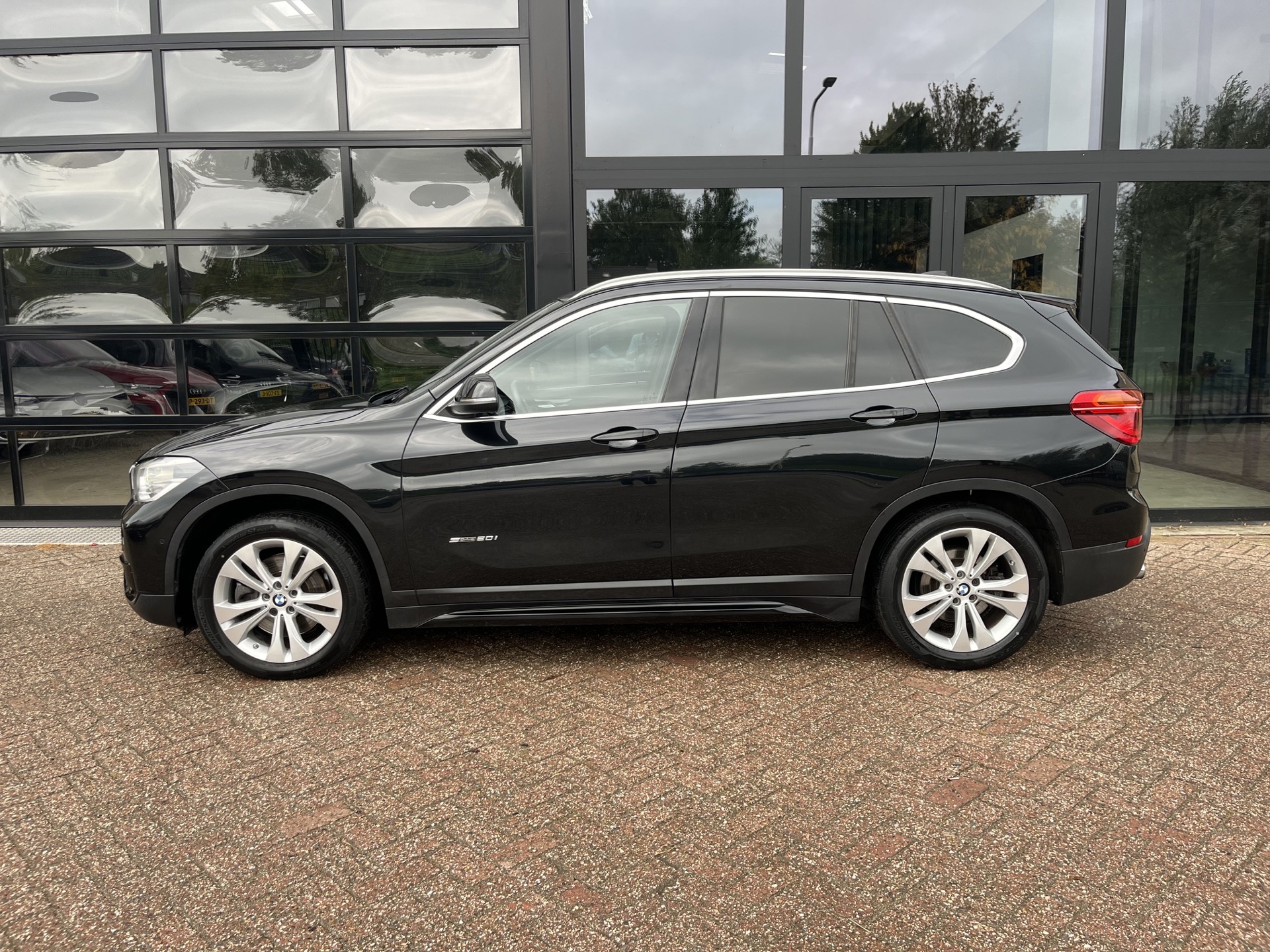 Foto van BMW X1 Sdrive20i