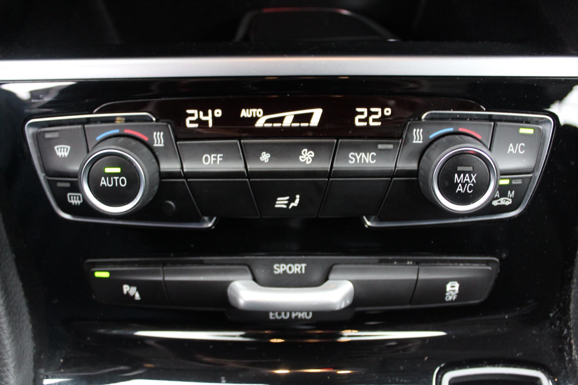 Foto van BMW 218i Active Tourer