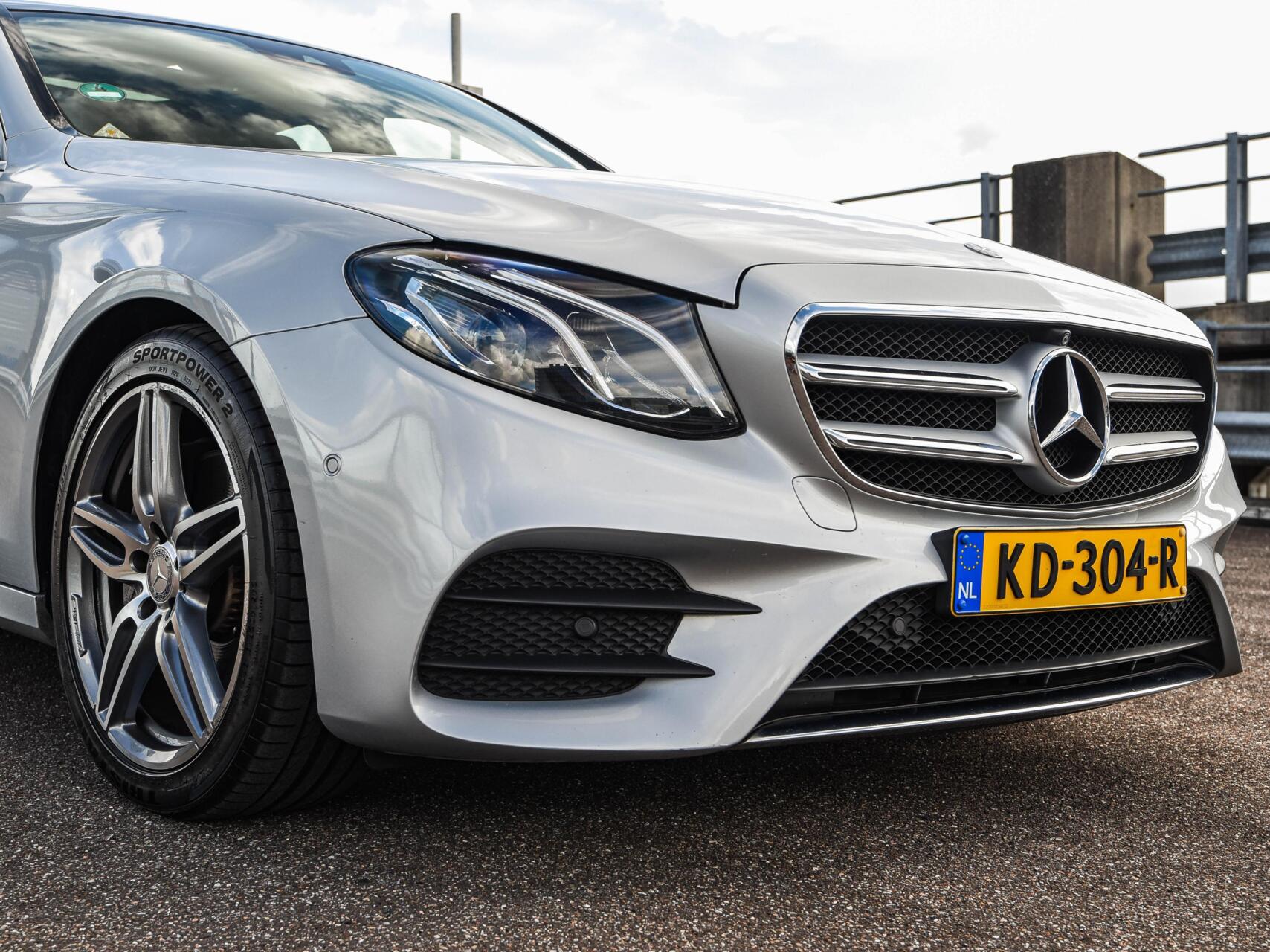 Foto van Mercedes-Benz E 200