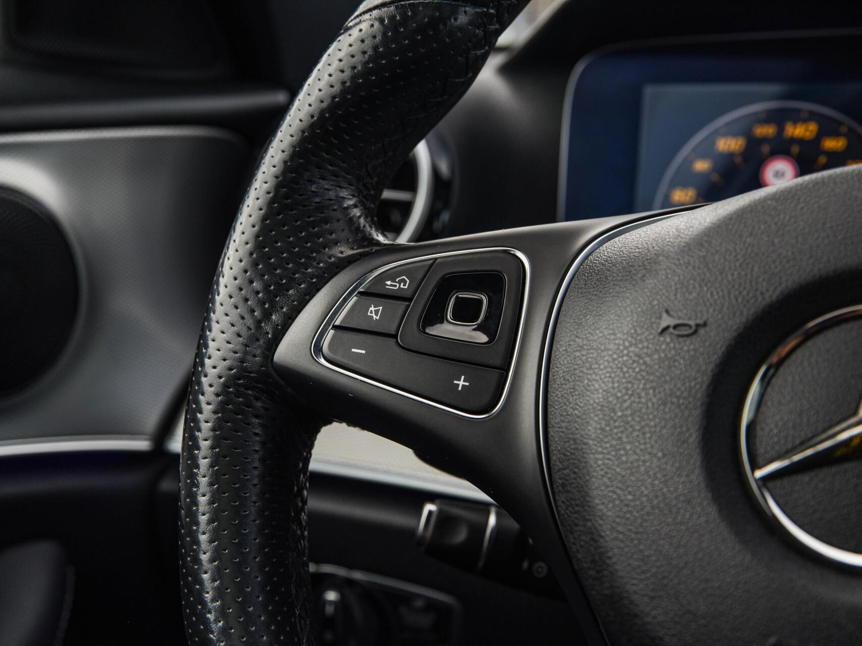Foto van Mercedes-Benz E 200