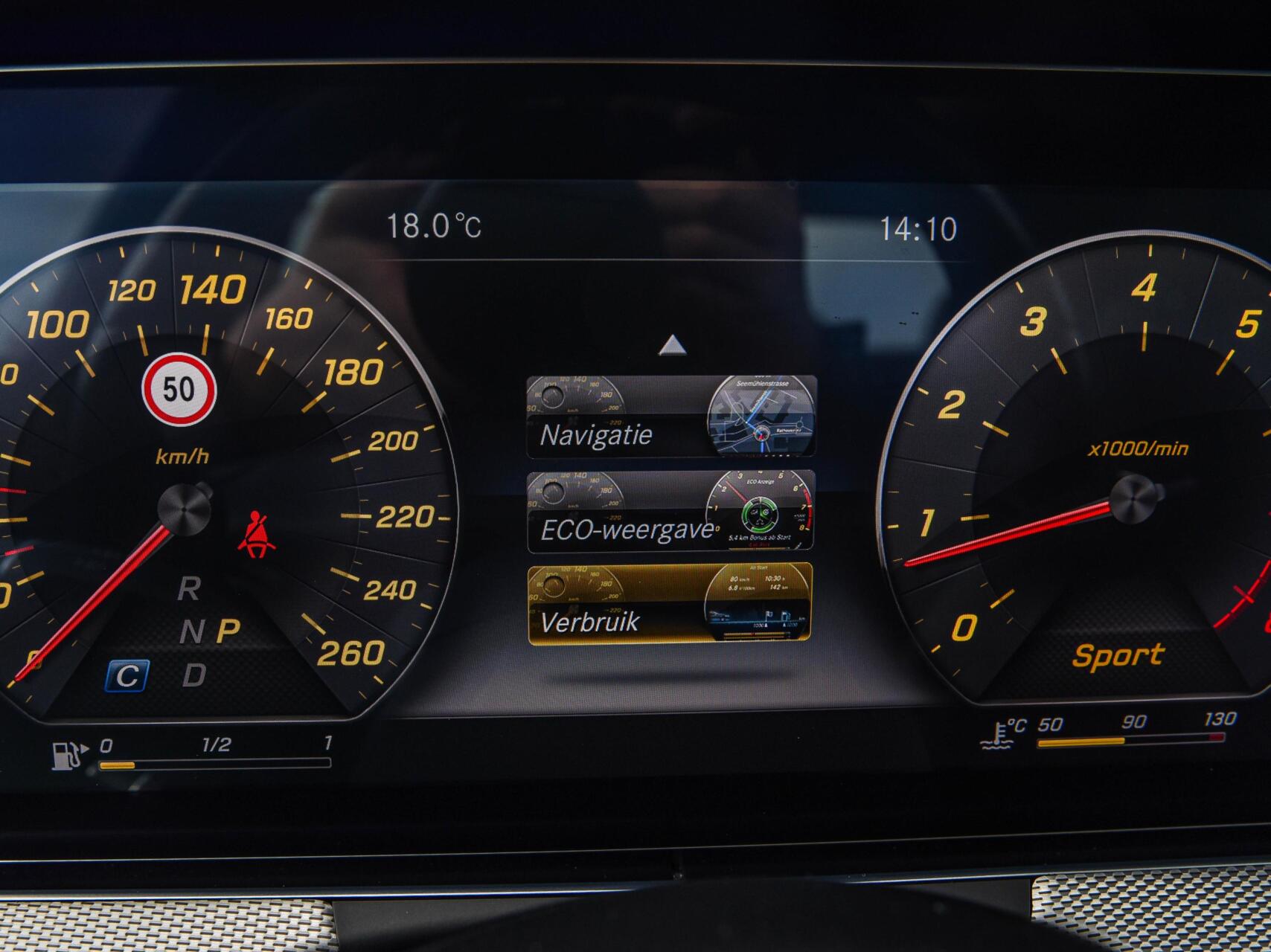 Foto van Mercedes-Benz E 200