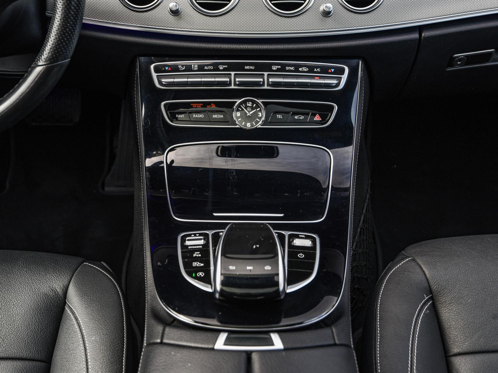 Foto van Mercedes-Benz E 200