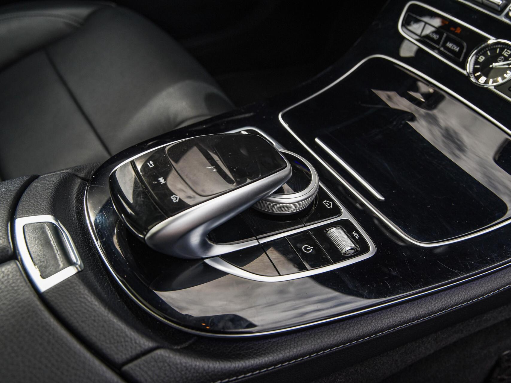 Foto van Mercedes-Benz E 200