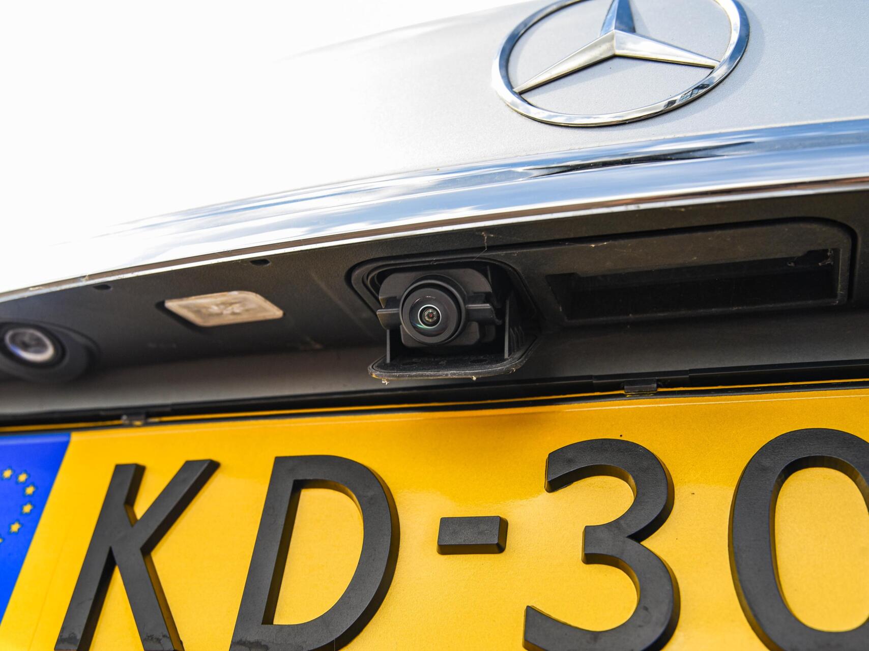 Foto van Mercedes-Benz E 200