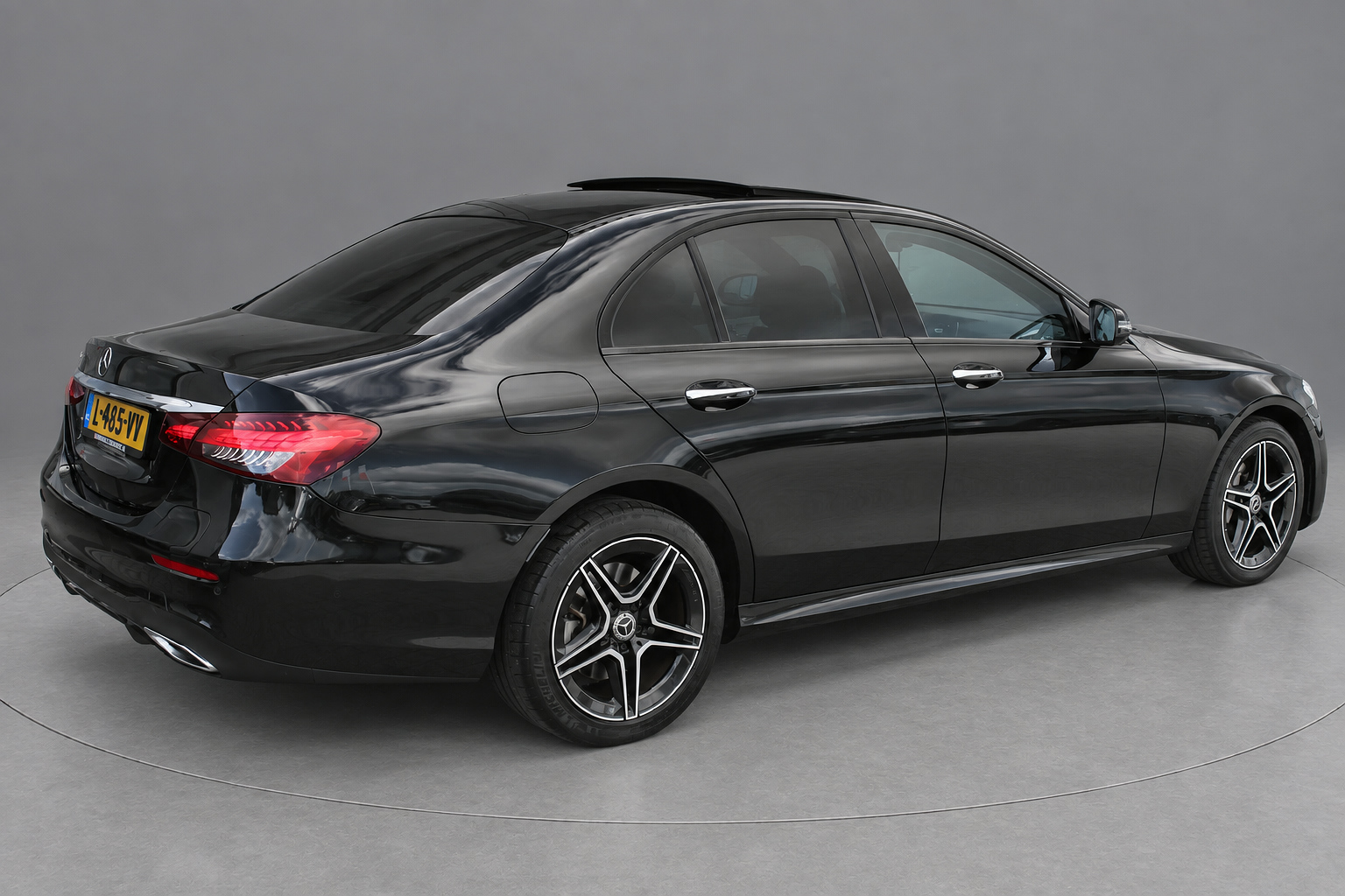 Foto van Mercedes-Benz E 300 E