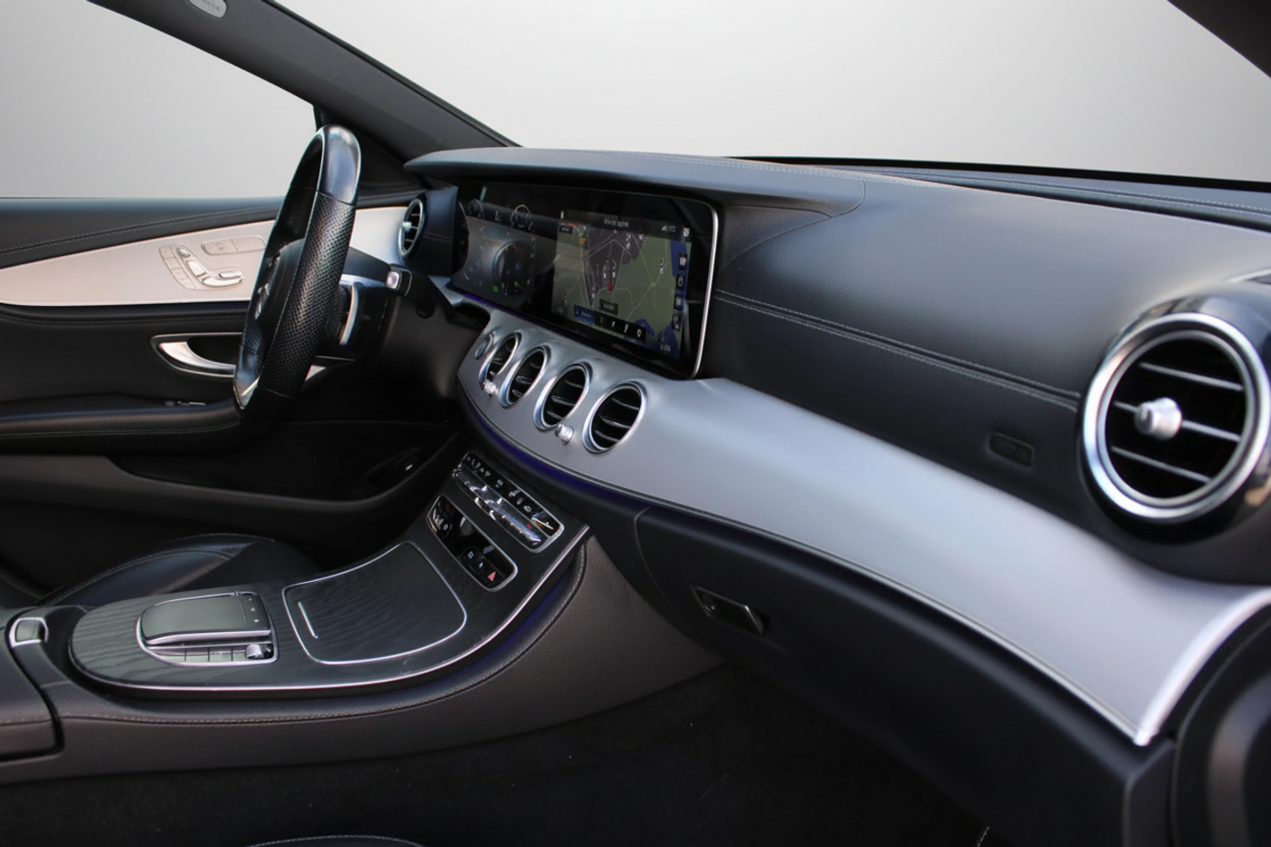 Foto van Mercedes-Benz E 300 E
