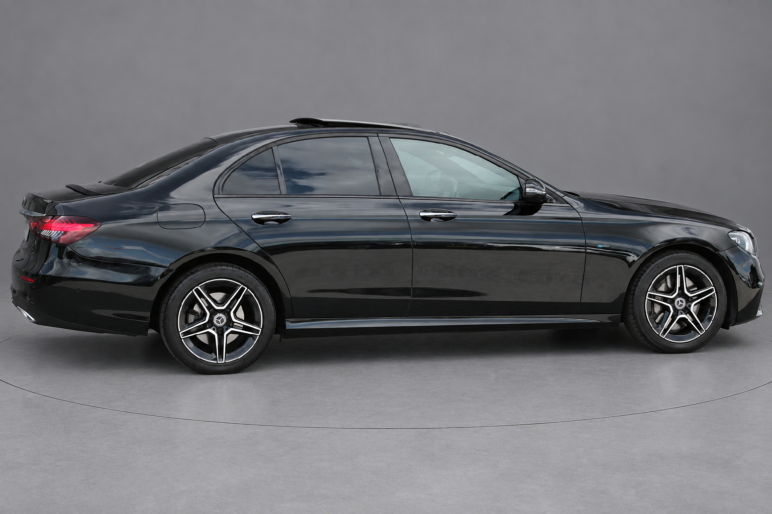 Foto van Mercedes-Benz E 300 E