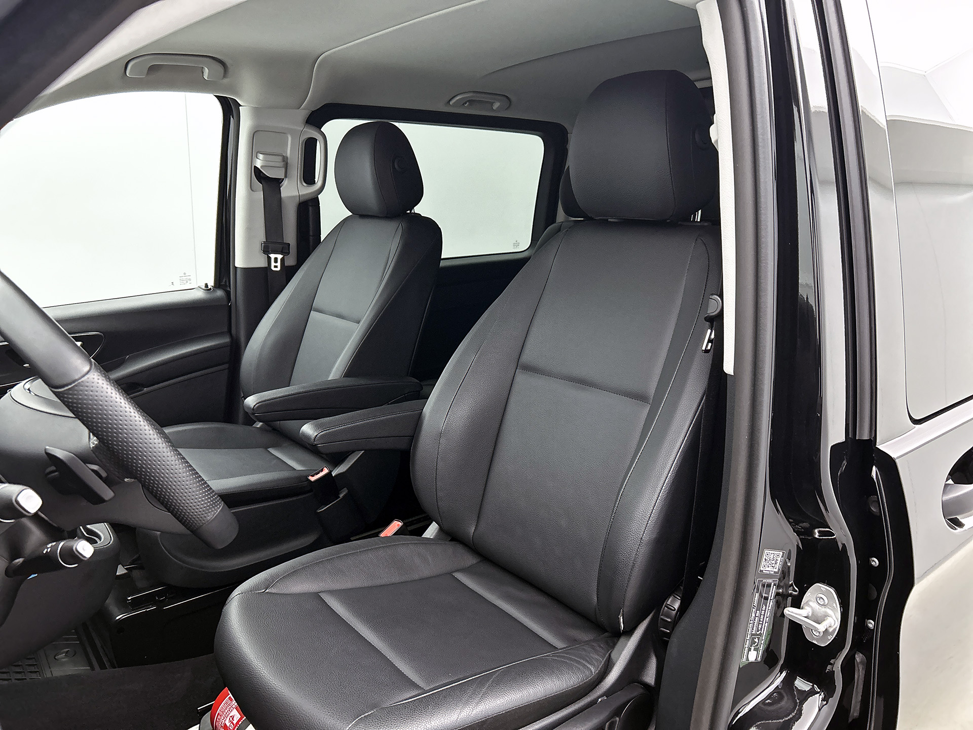 Foto van Mercedes-Benz Vito Tourer