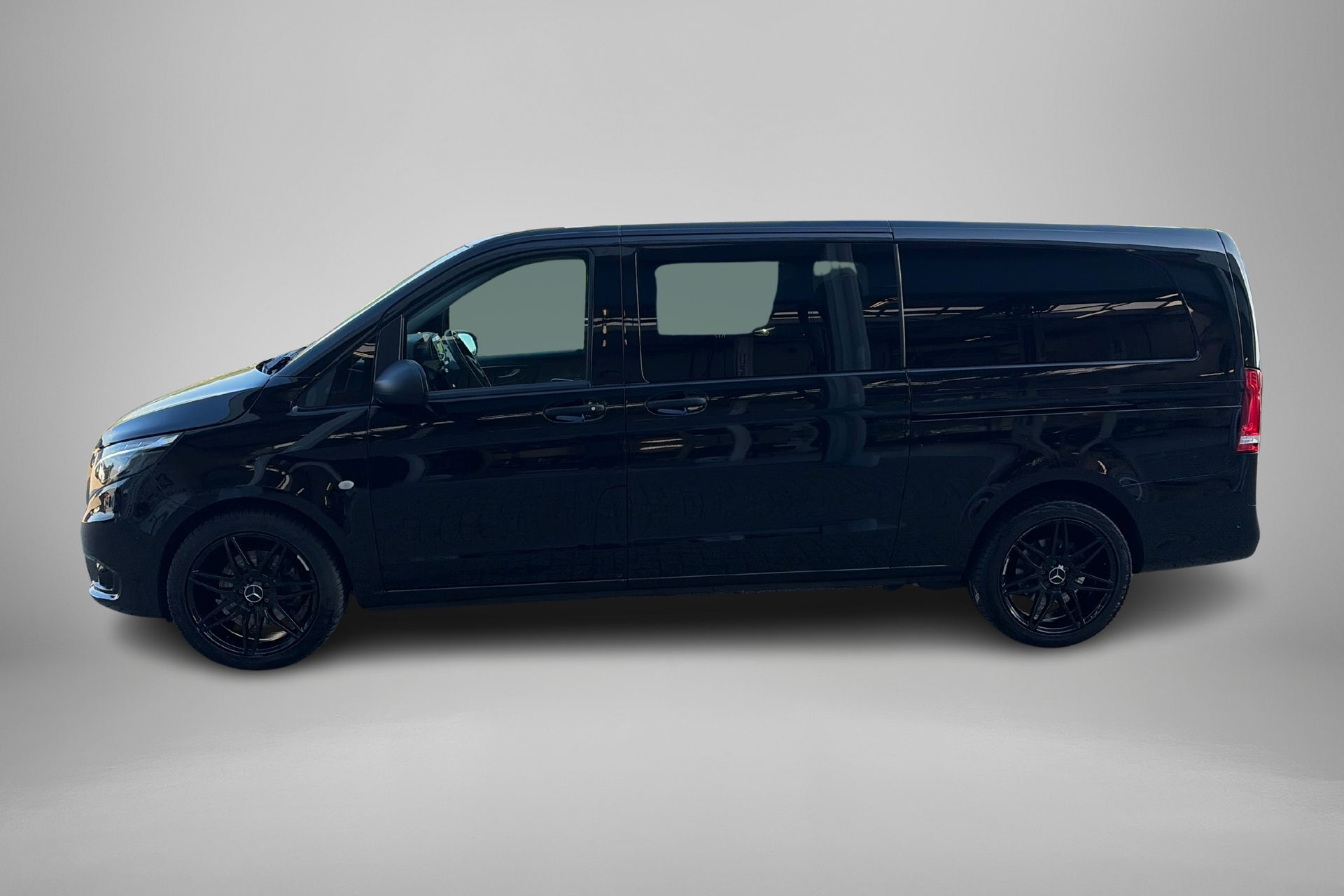 Foto van Mercedes-Benz Vito Tourer