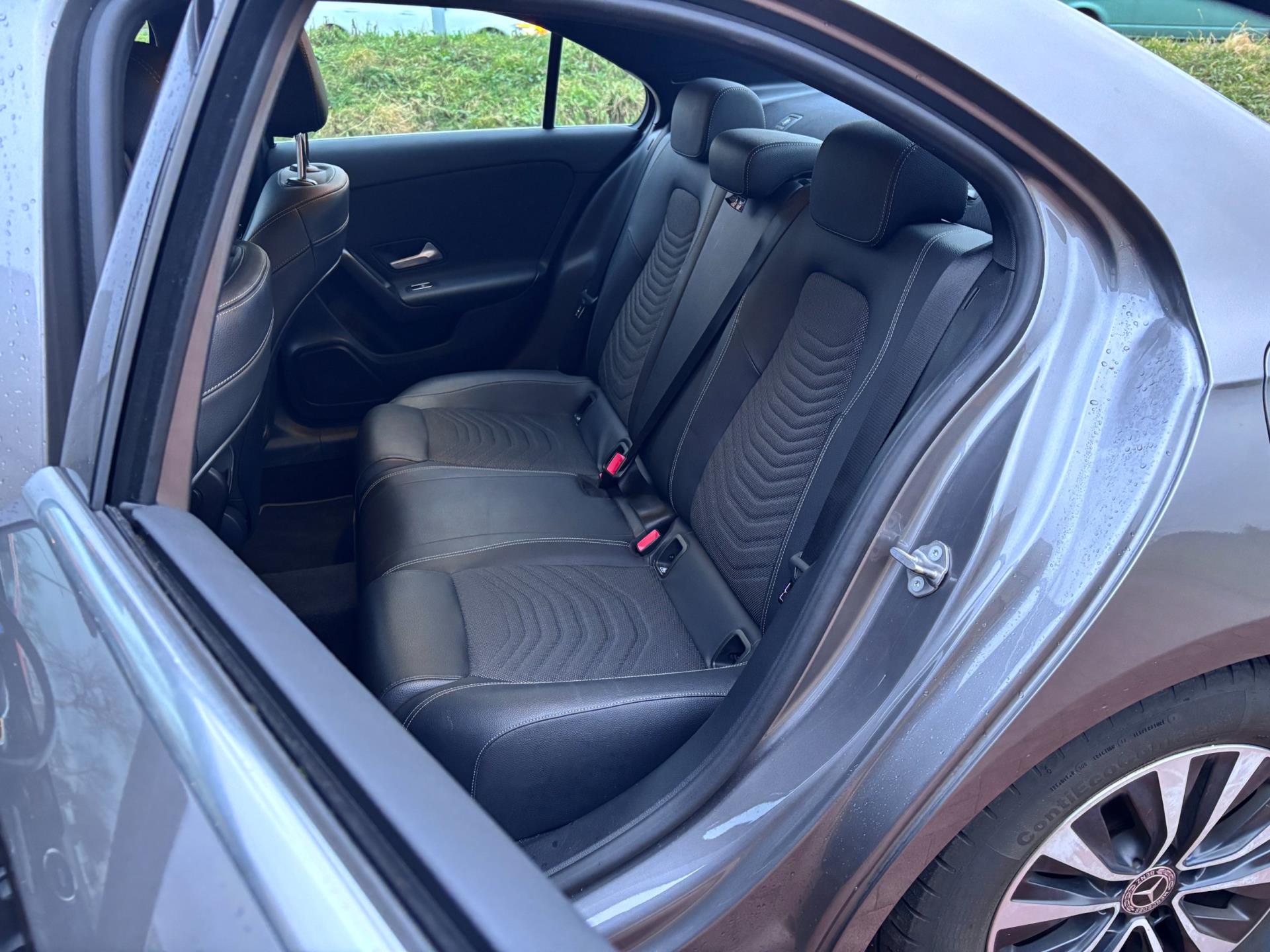 Foto van Mercedes-Benz A 200