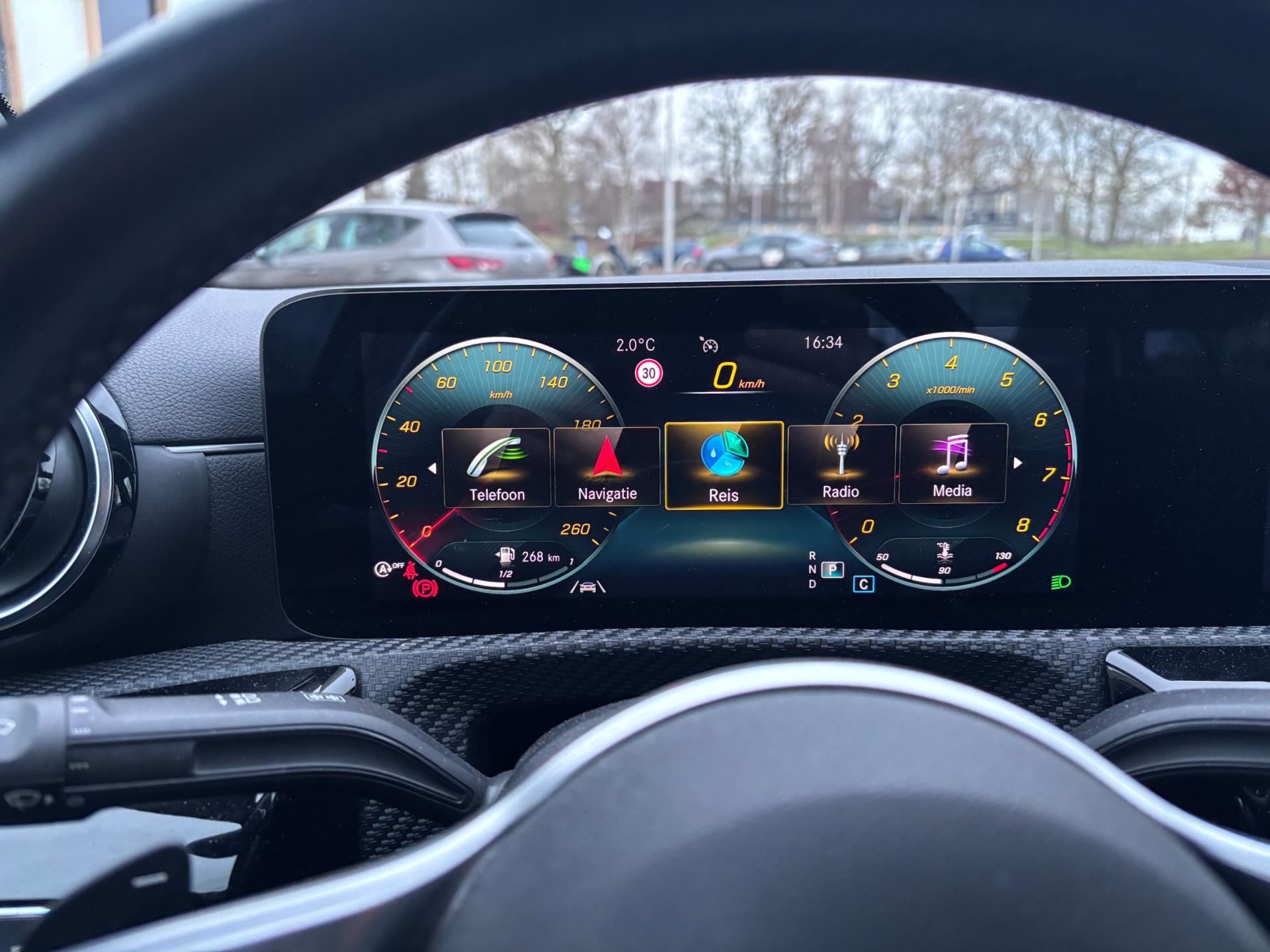 Foto van Mercedes-Benz A 200