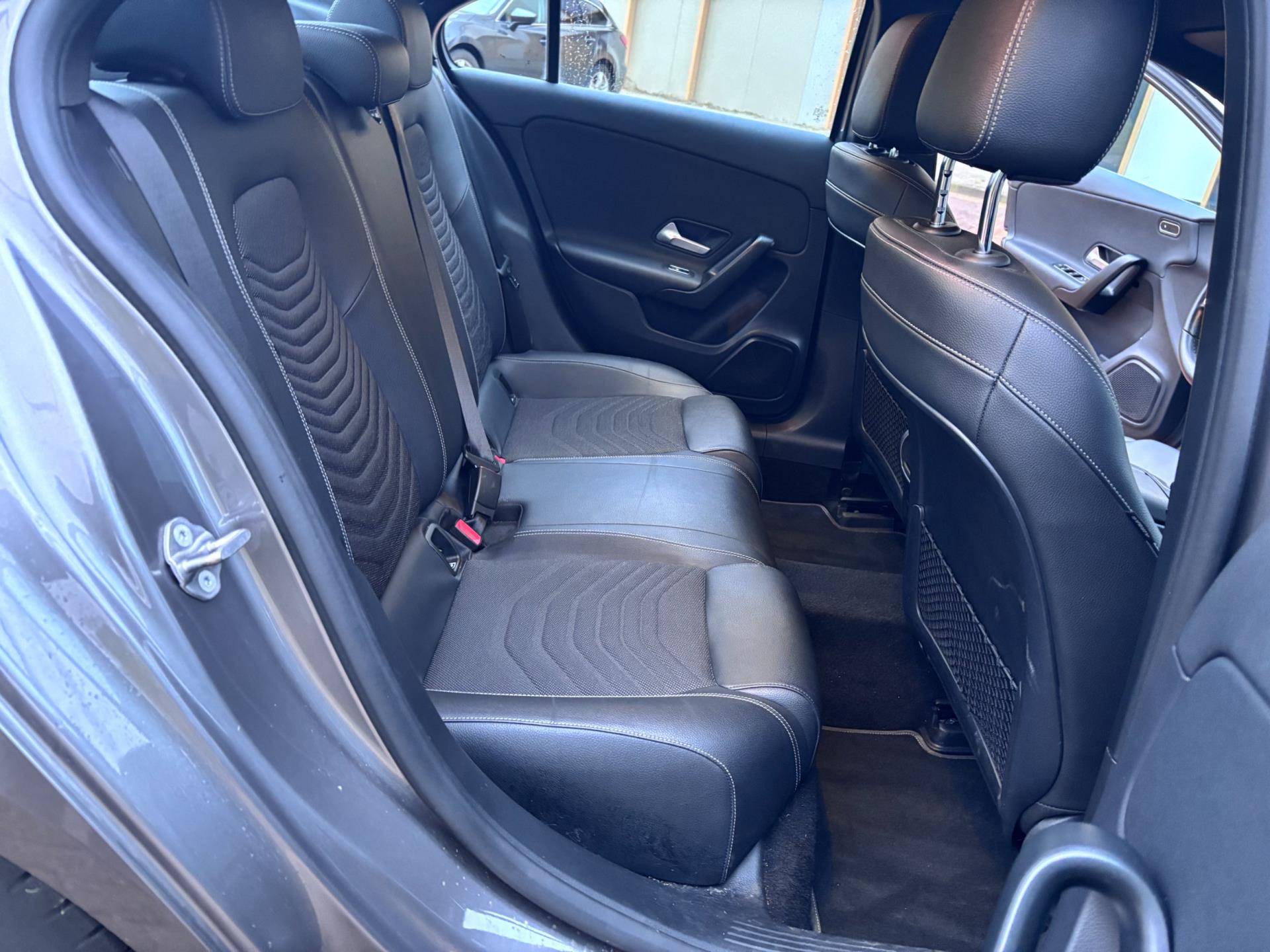 Foto van Mercedes-Benz A 200