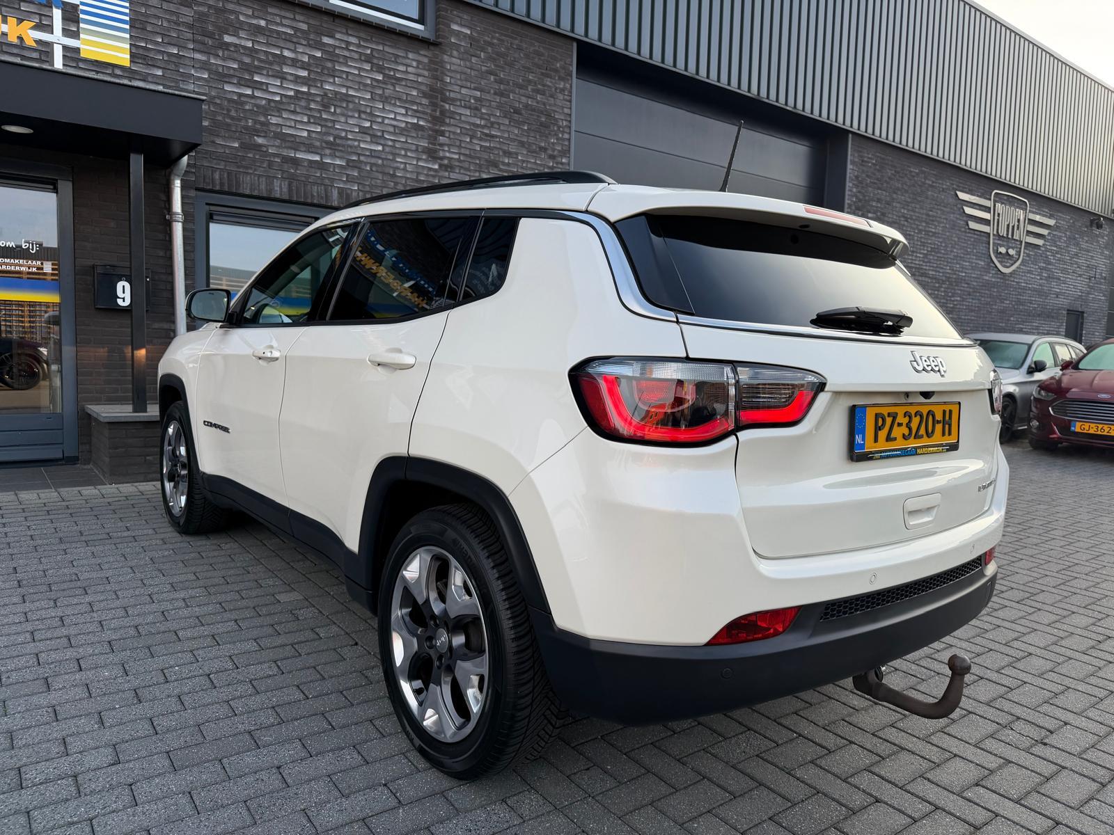 Foto van Jeep Compass