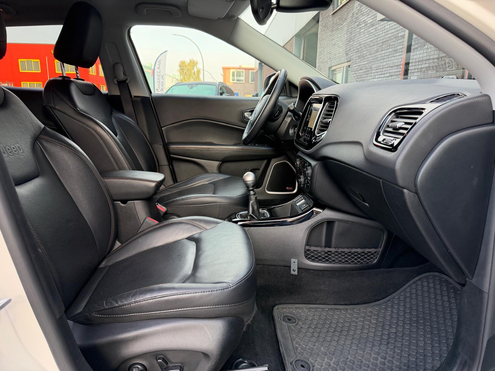 Foto van Jeep Compass