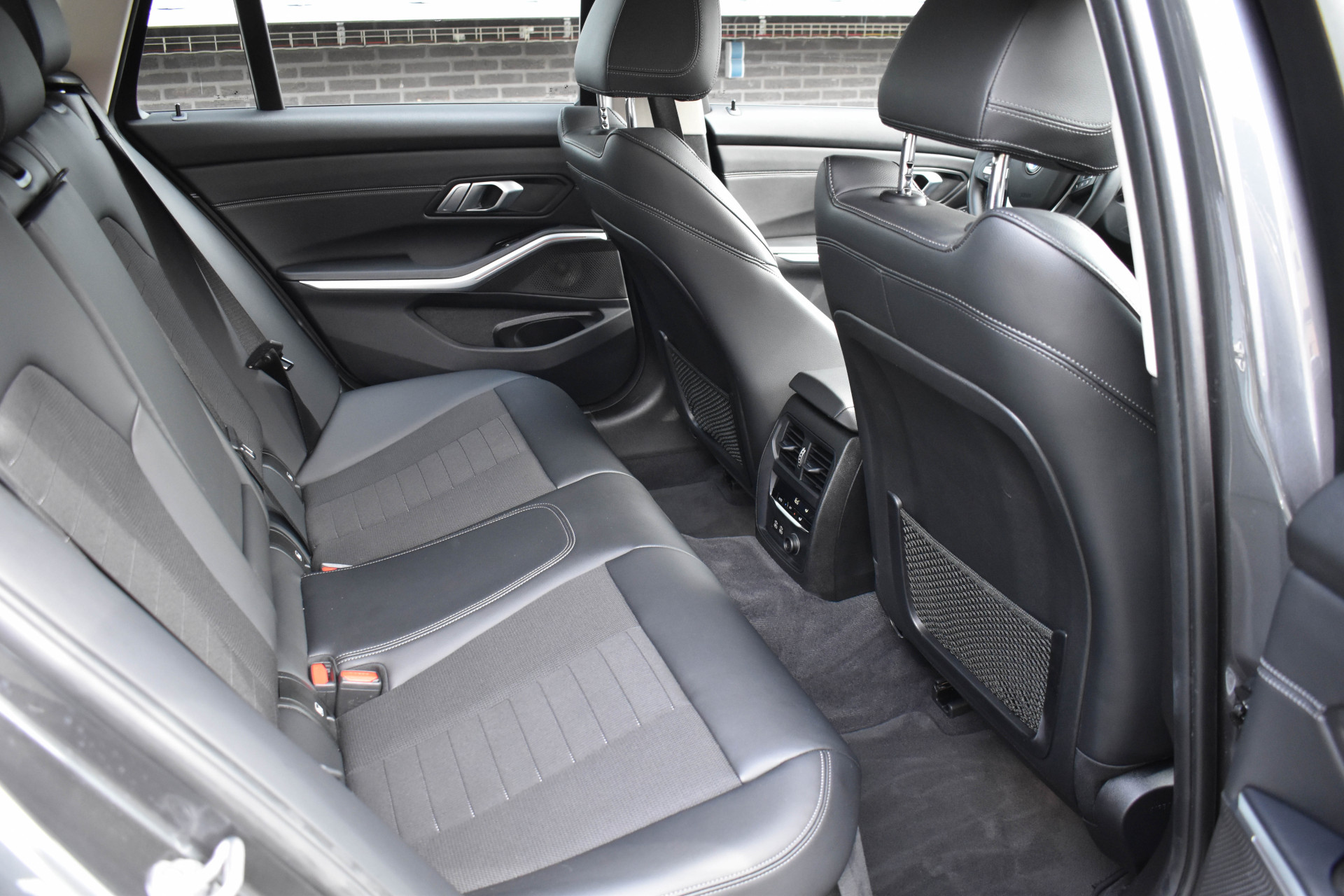 Foto van BMW 330i