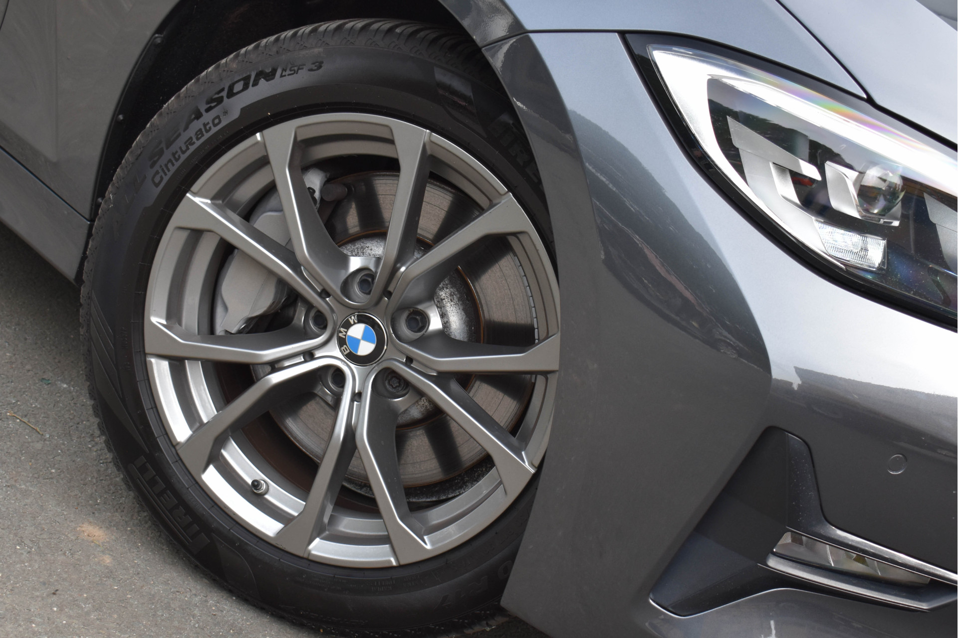 Foto van BMW 330i