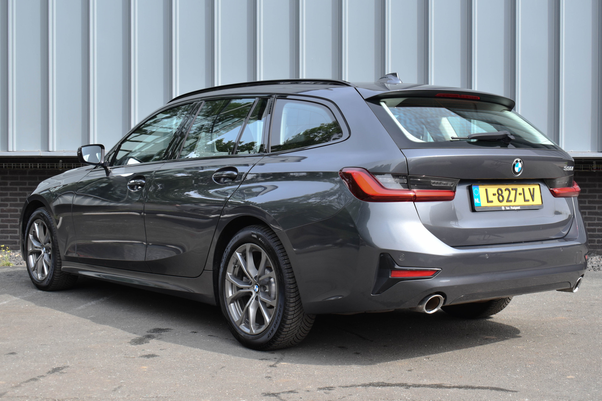 Foto van BMW 330i