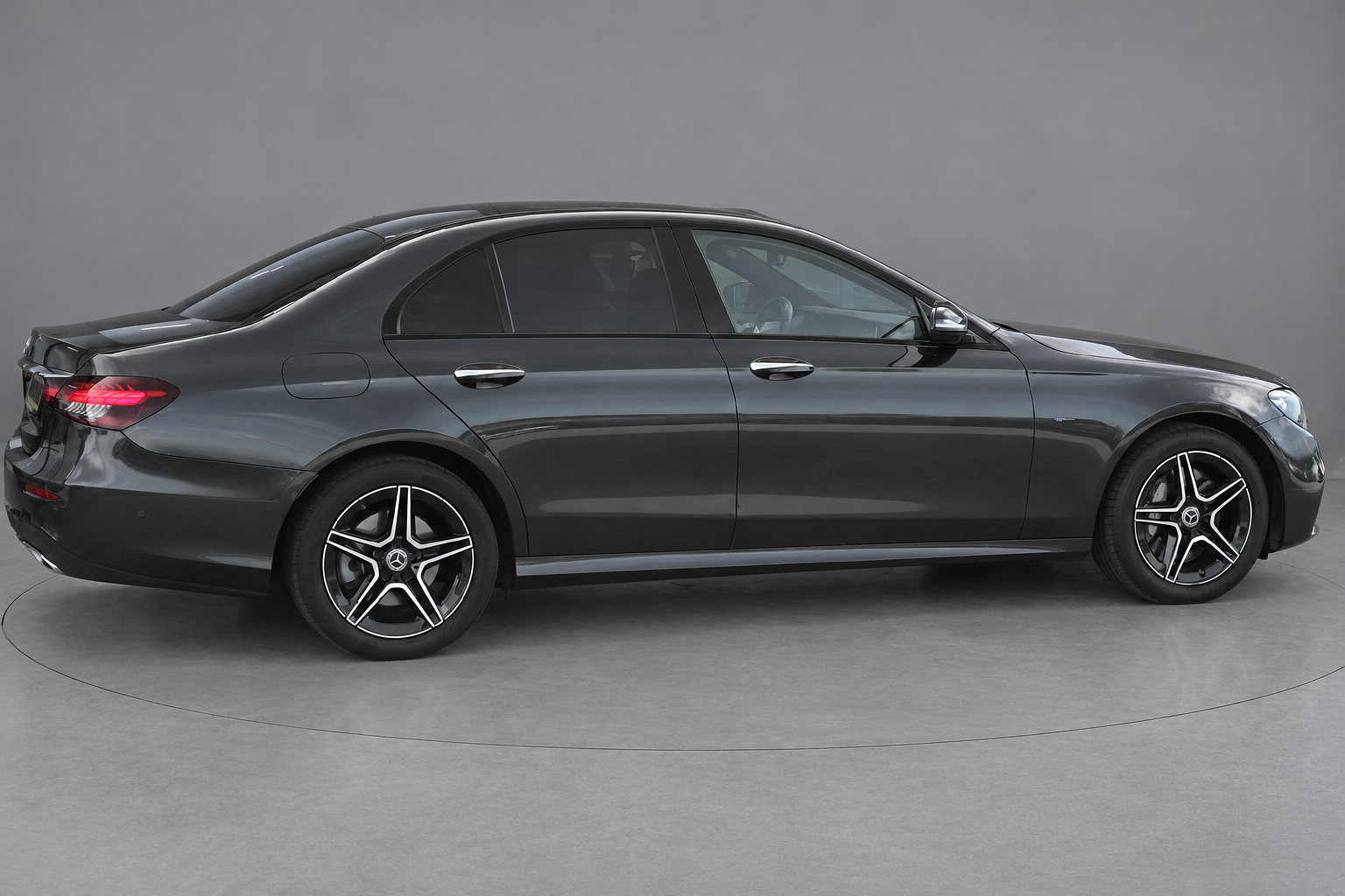 Foto van Mercedes-Benz E 300 E