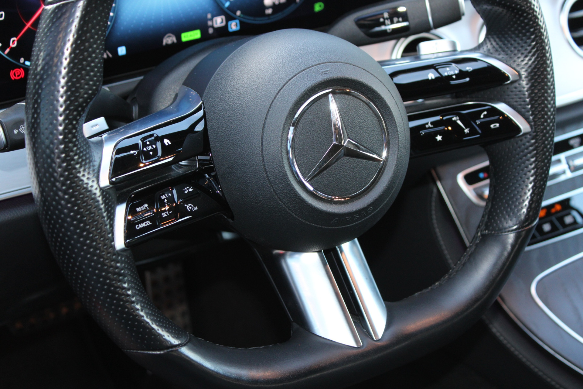 Foto van Mercedes-Benz E 300 E