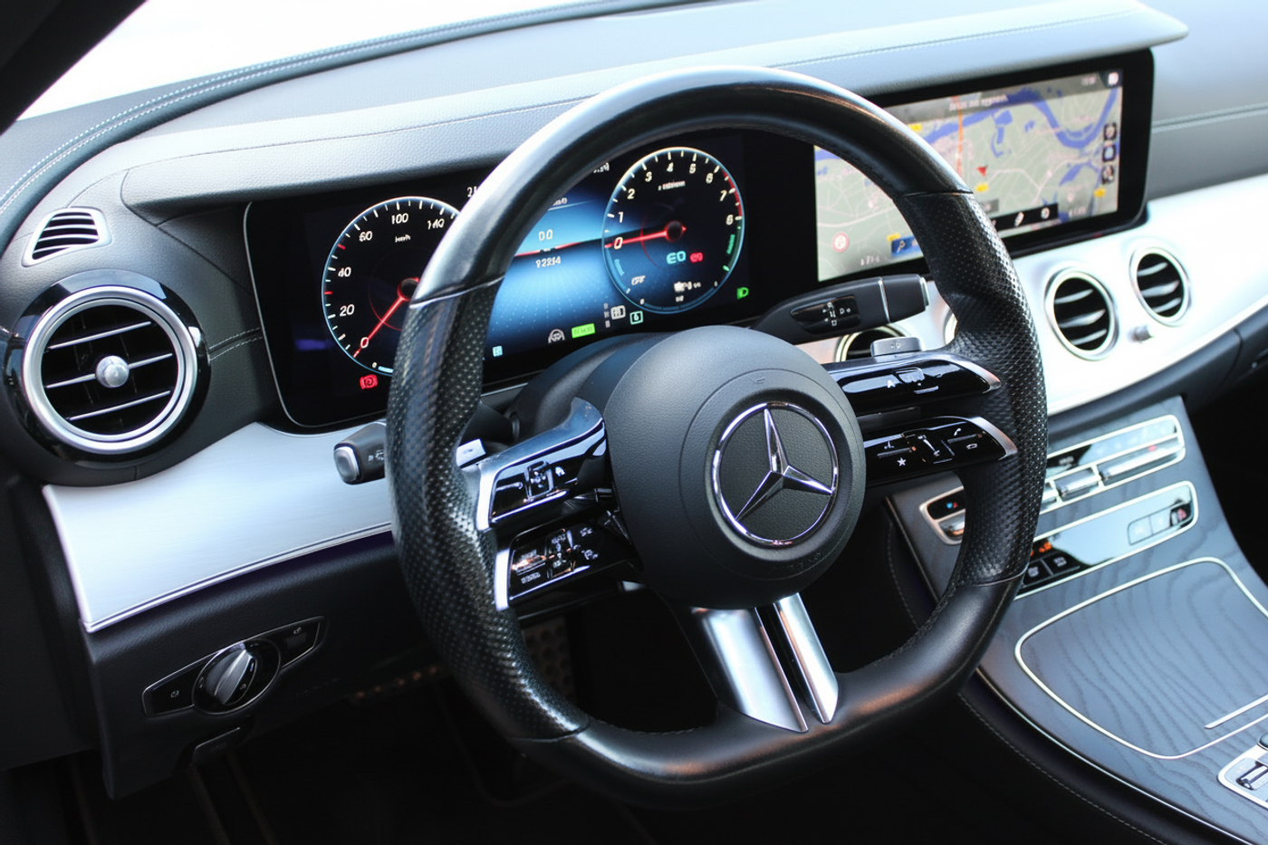 Foto van Mercedes-Benz E 300 E