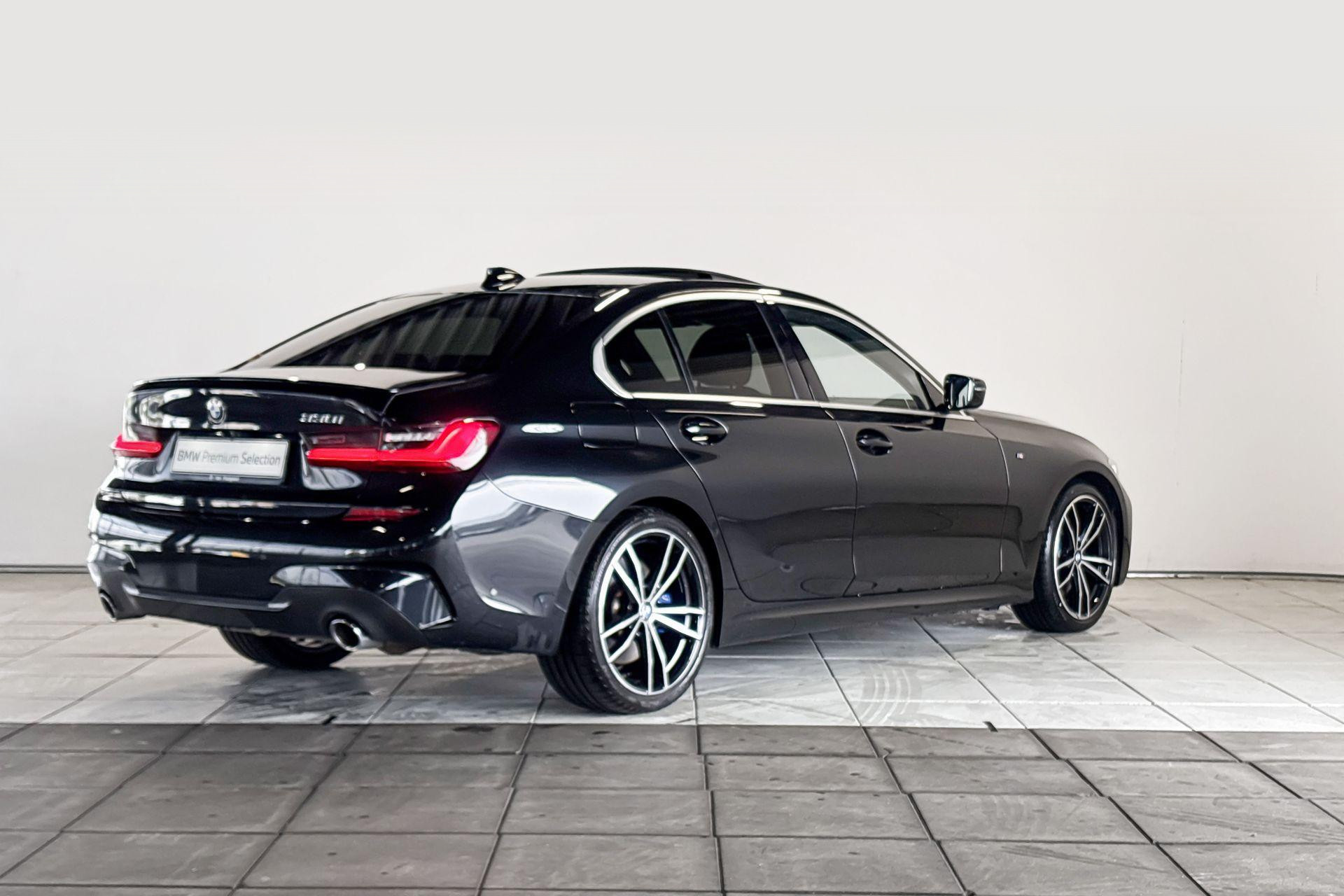 Foto van BMW 330i