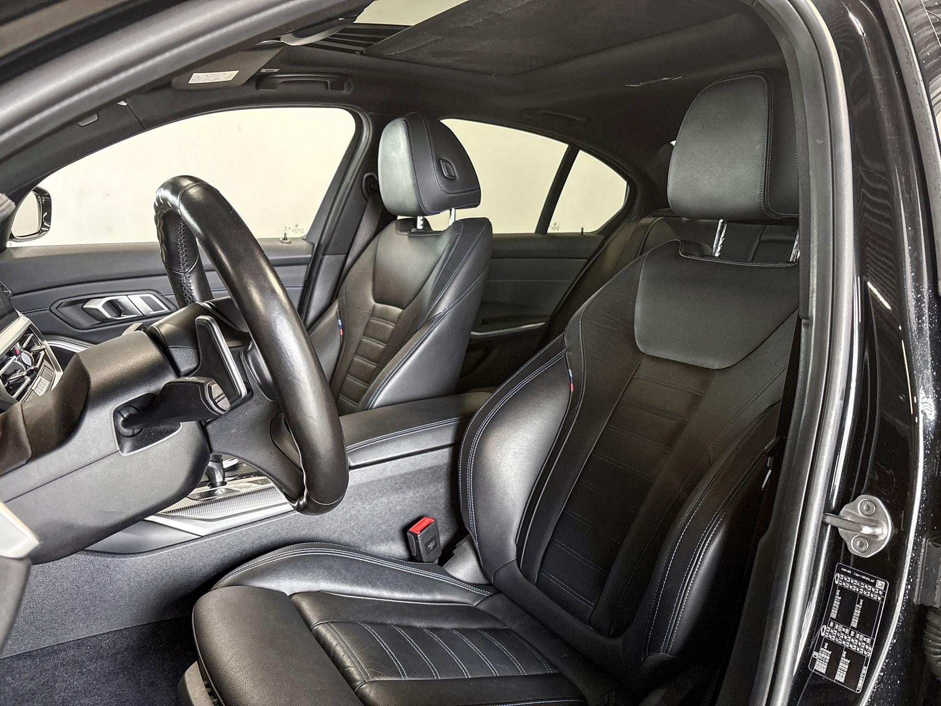 Foto van BMW 330i