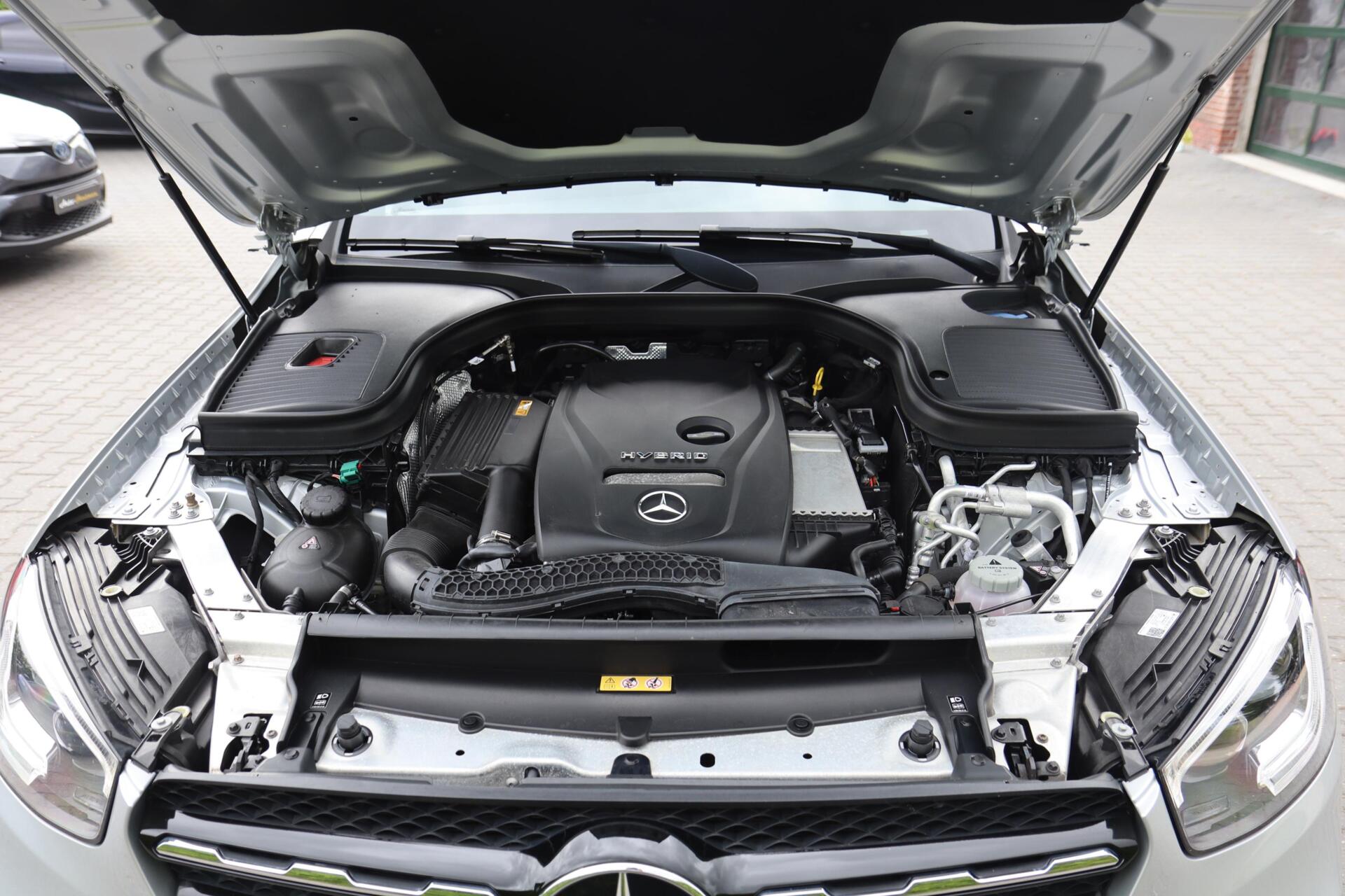 Foto van Mercedes-Benz GLC 300 E 4Matic
