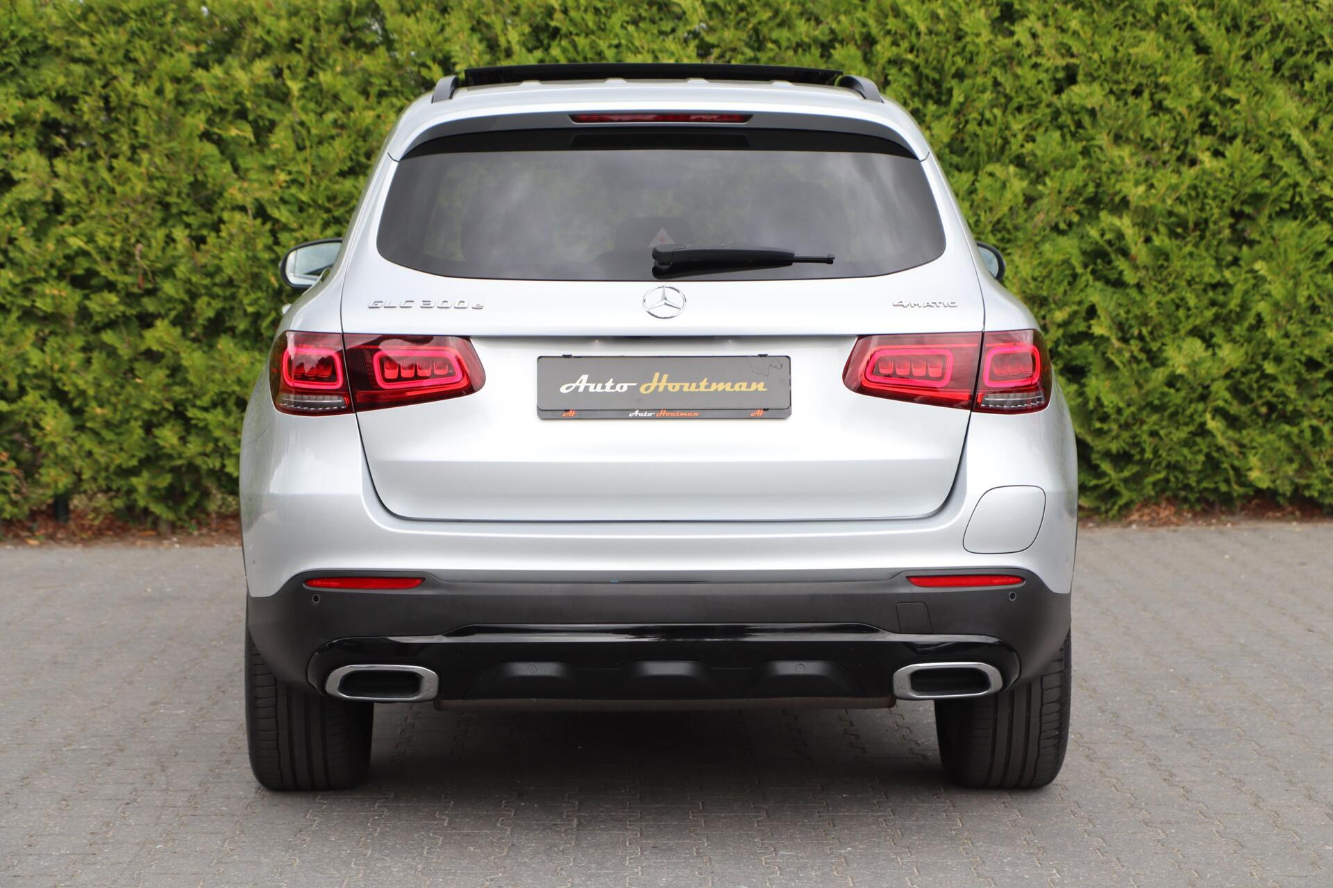 Foto van Mercedes-Benz GLC 300 E 4Matic